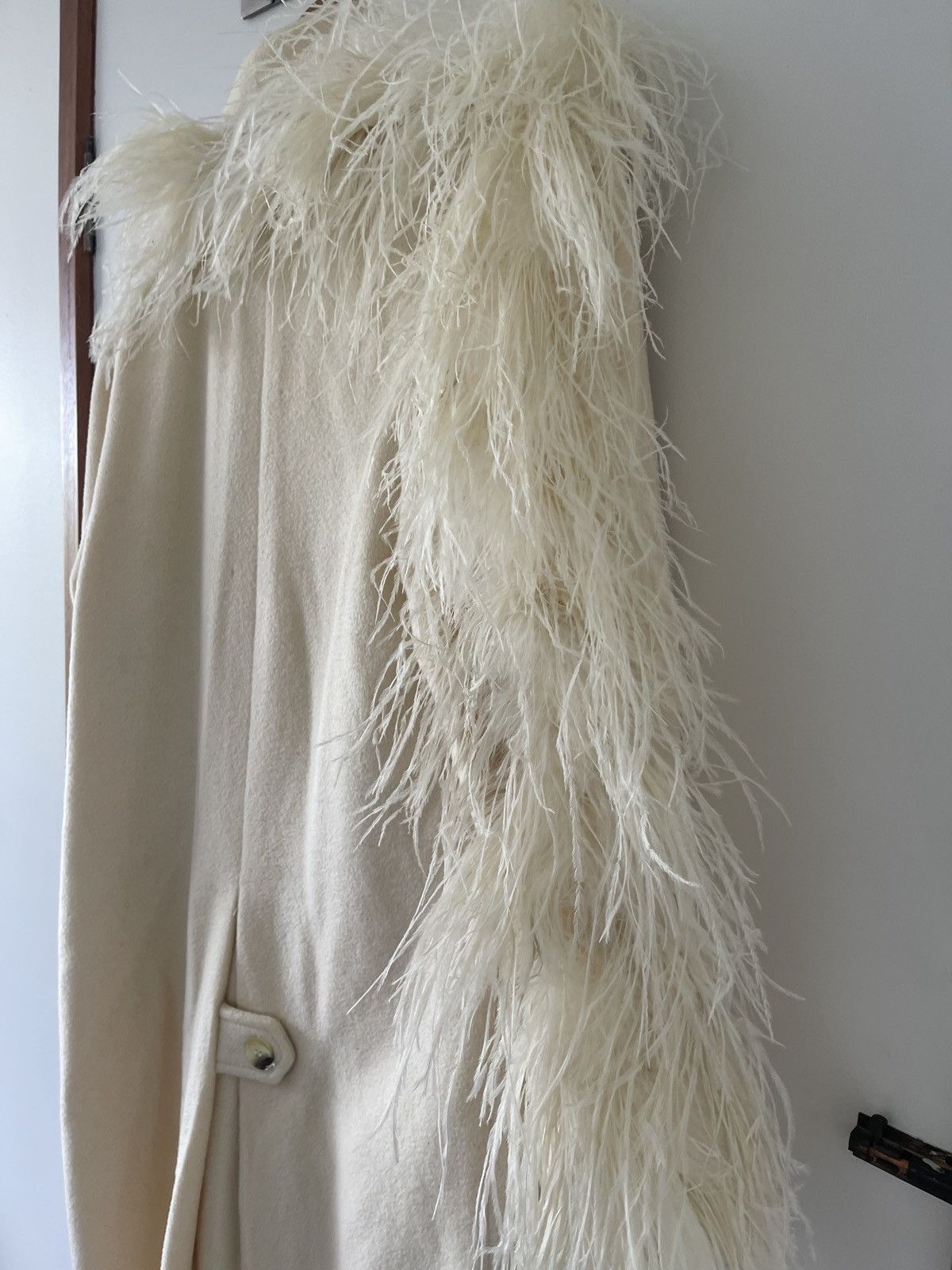 Vintage Vintage Cream Wool Coat with Ostrich Feathers Size M / US 6-8 / IT 42-44 - 11 Thumbnail