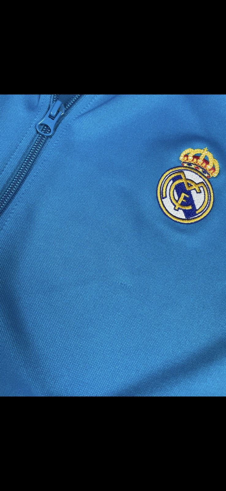Adidas Vintage adidas real madrid soccer jacket blue size L rare Size US L / EU 52-54 / 3 - 4 Thumbnail