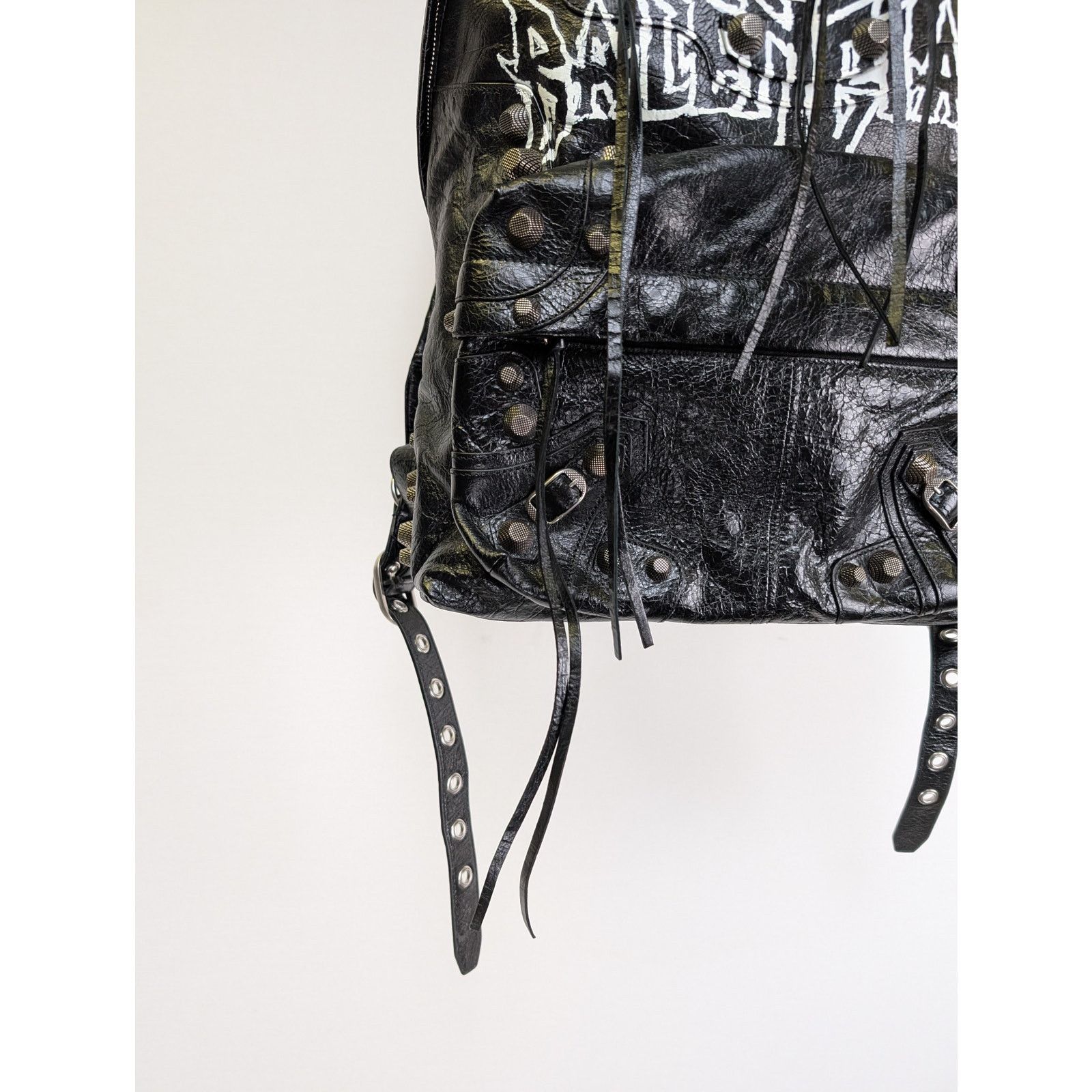 Balenciaga o1rshd1 Size: OS / LE Cagole Backpack in Black Size ONE SIZE - 3 Thumbnail
