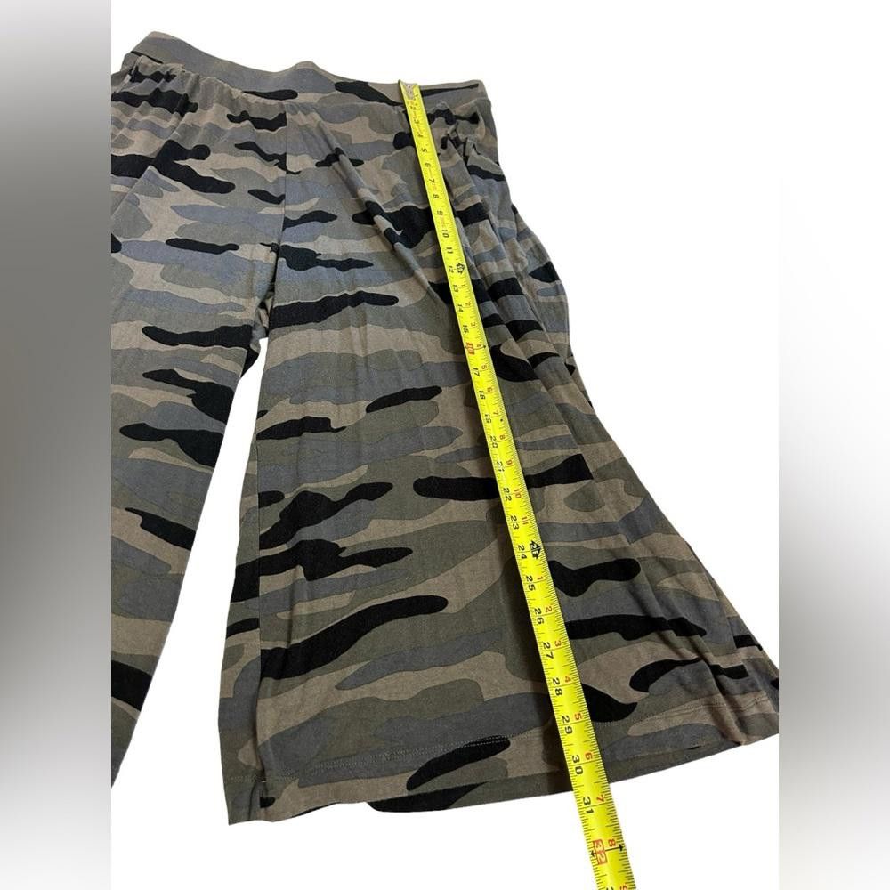Torrid Torrid l Camo Super Soft Culotte Pants 1X Size 40" / US 18 - 4 Thumbnail