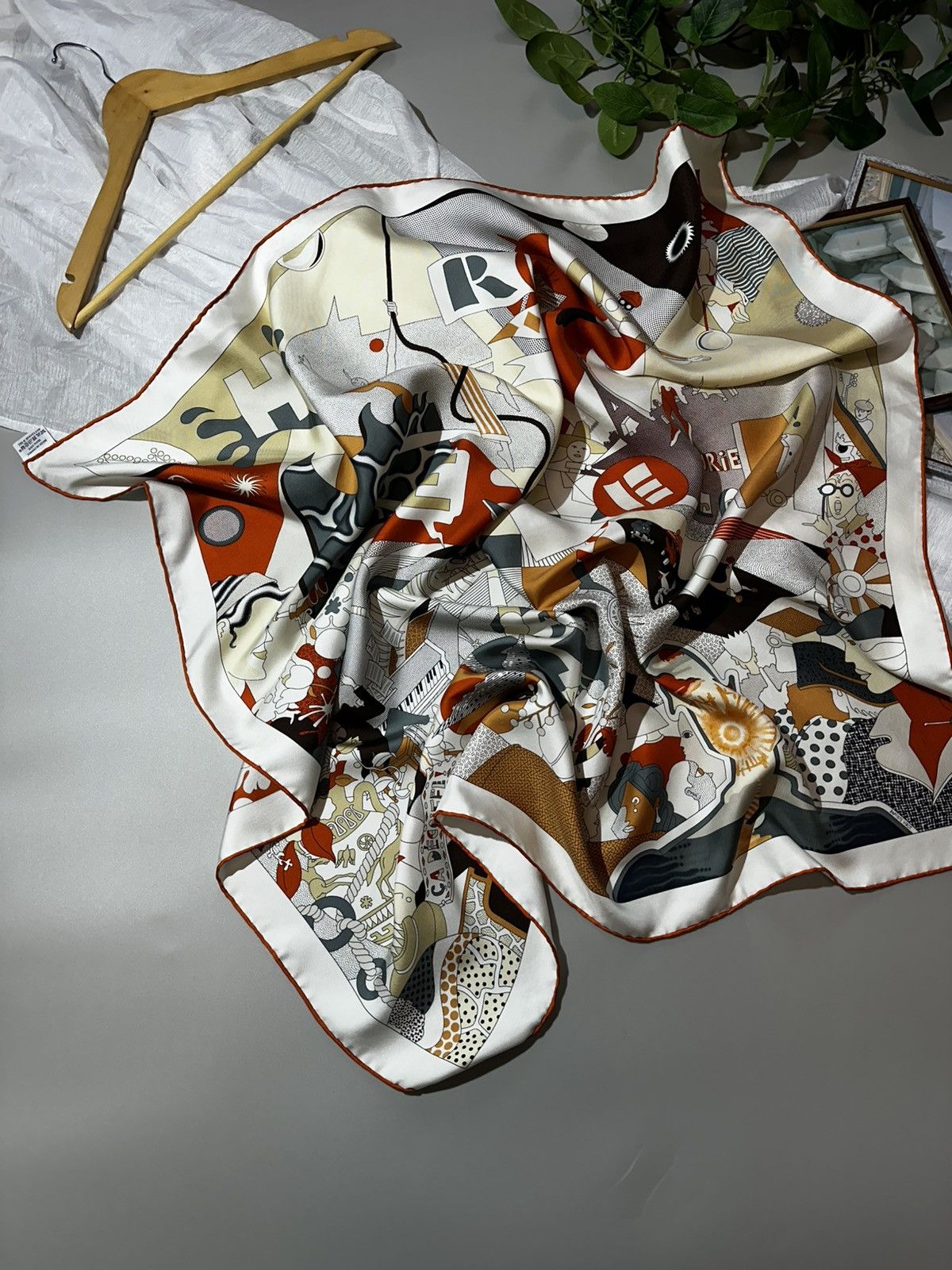 Hermes Authentic HERMES ScarfCarre 90 CA DECOIFFE 100% Silk Japan Size ONE SIZE - 1 Thumbnail