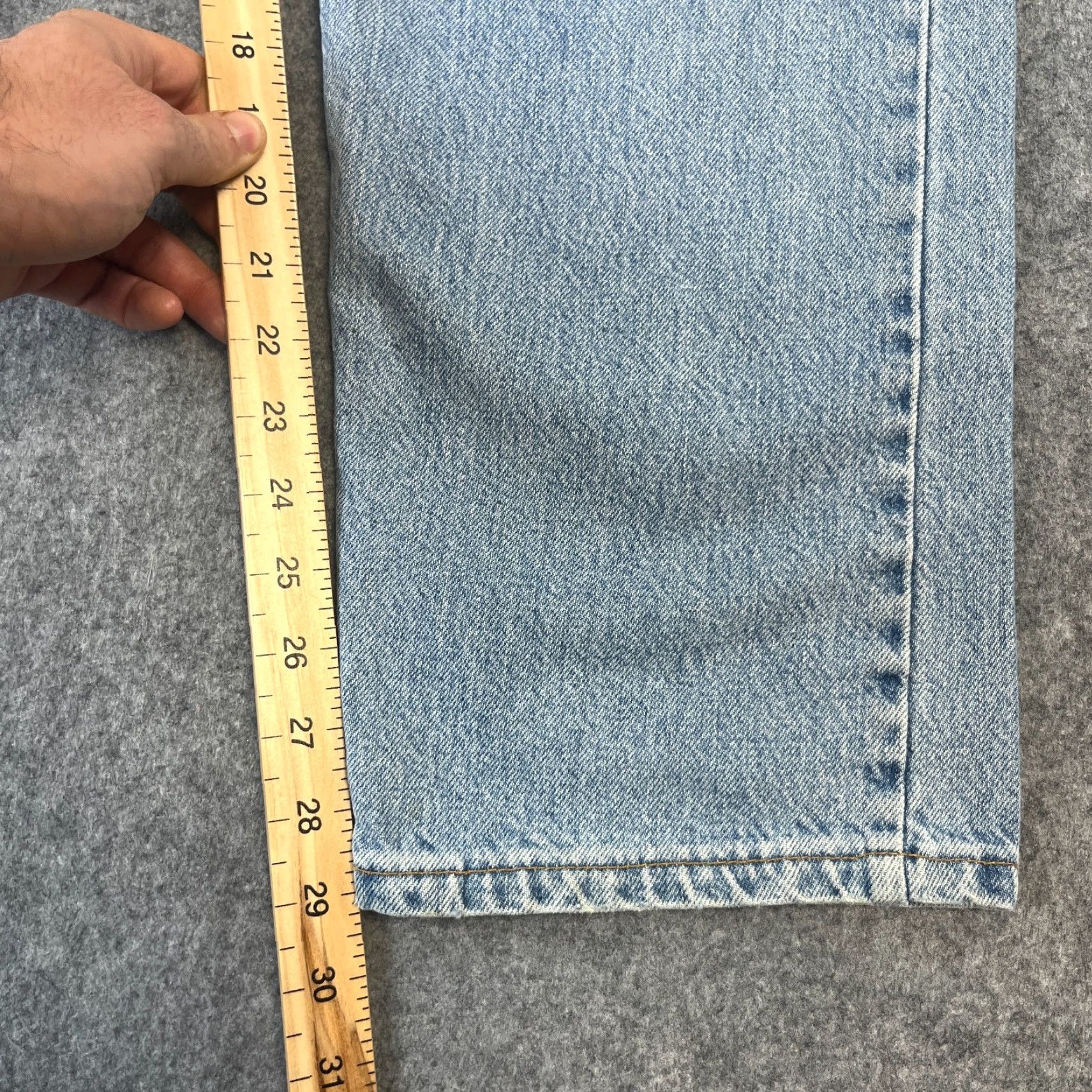 Levi's VINTAGE Levi's 618 Jeans Mens Regular Straight 31 Light Wash Blue 90s UK Made Jeans Size US 31 - 5 Thumbnail