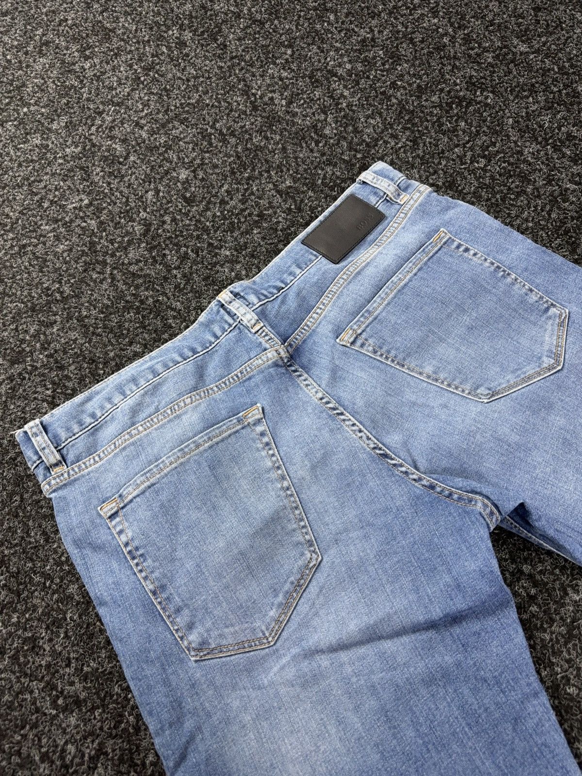Hugo Boss Luxury Hugo Boss Distressed Punk Rock Light Wash Y2K Jeans Size US 36 / EU 52 - 18 Thumbnail