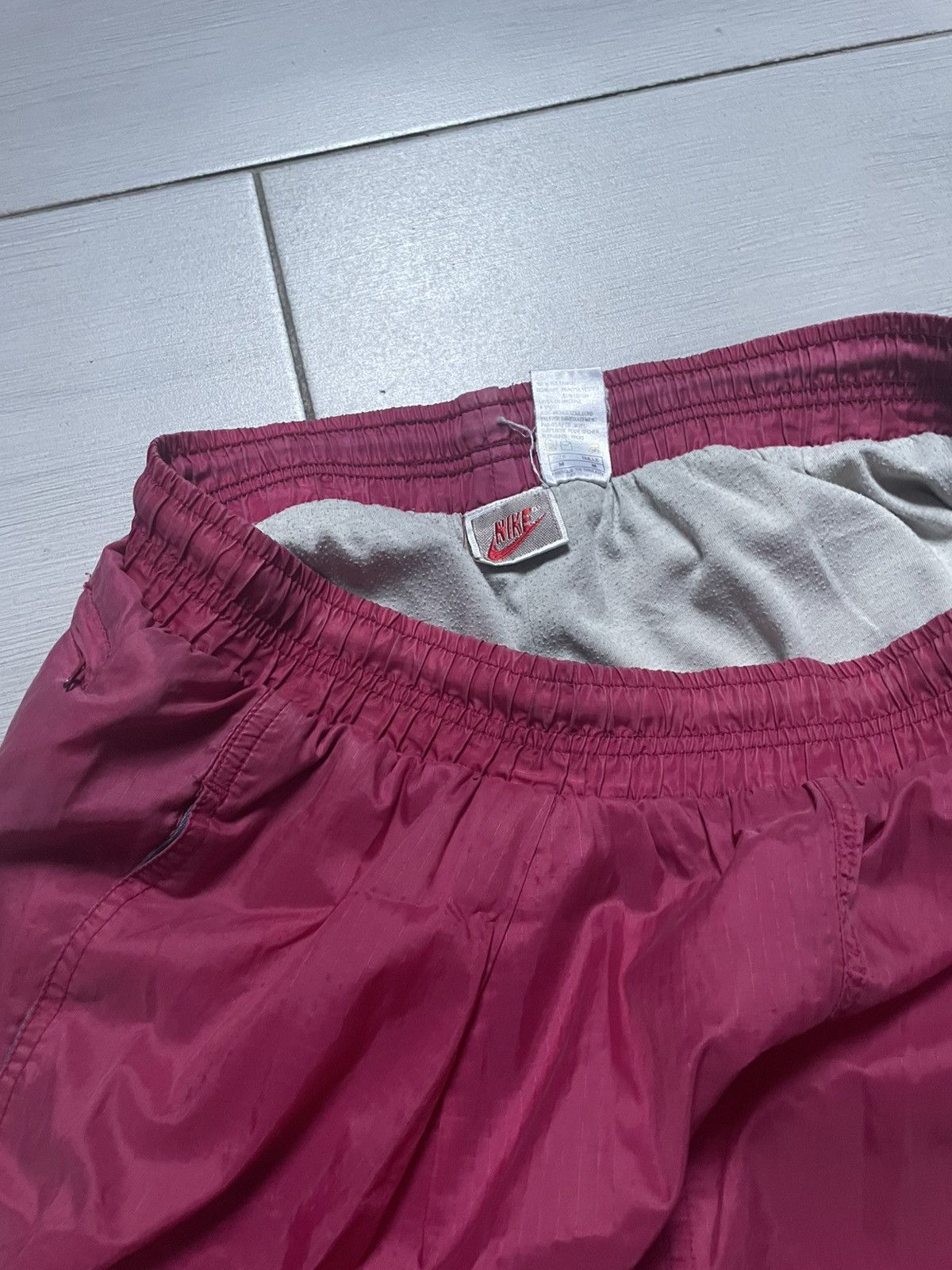 Nike Nike vintage 90s usa archive athletic sport rare short Size US 31 - 3 Thumbnail