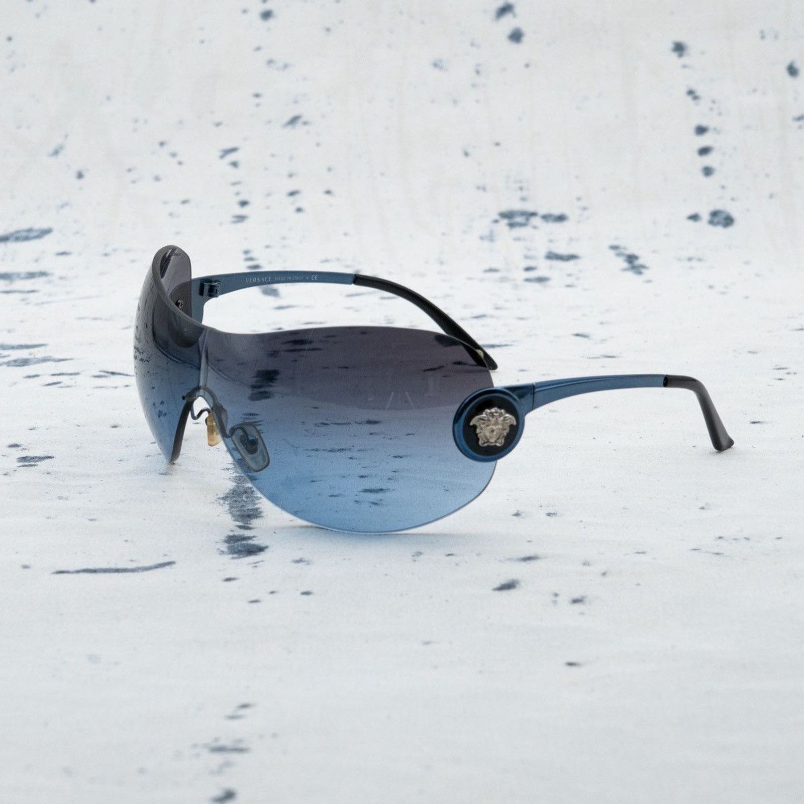 Versace × Vintage Vintage versace medusa logo gradient mask shield sunglasses Size ONE SIZE - 1 Thumbnail