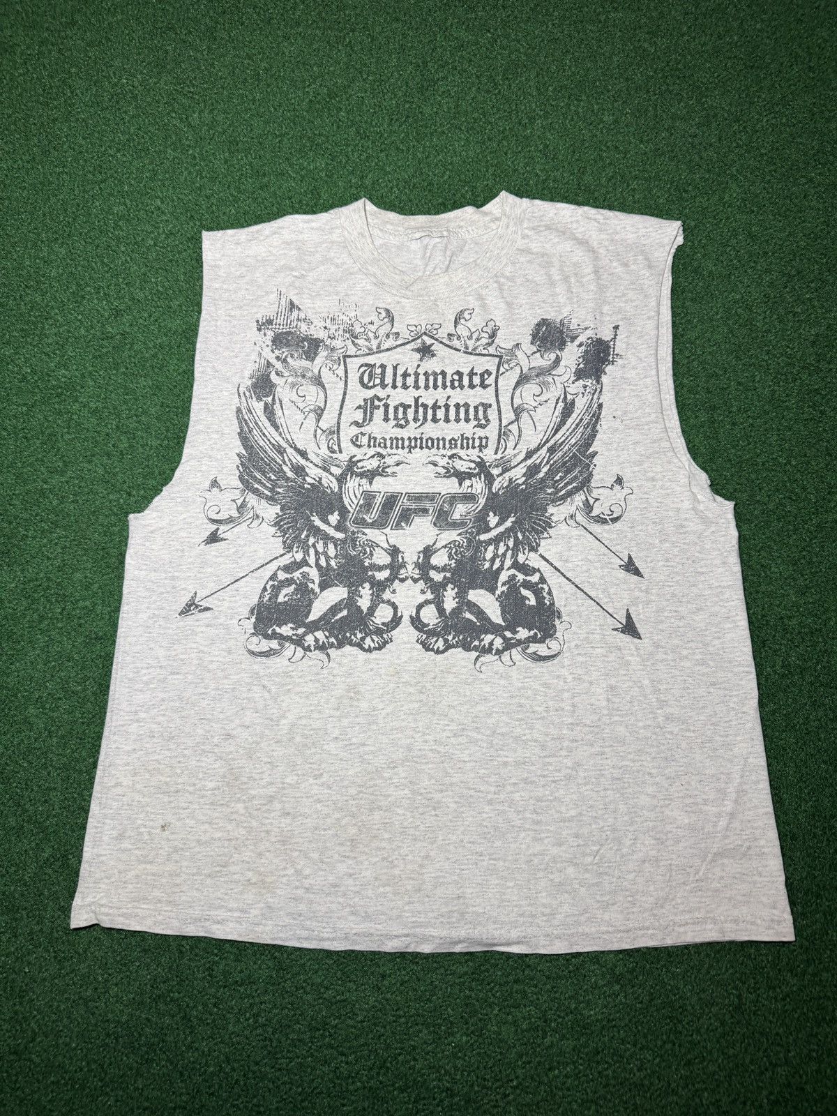 UFC Vintage UFC Y2K Tapout Fighting Cutoff Lrg Grunge T Shirt Size US L / EU 52-54 / 3 - 1 Thumbnail