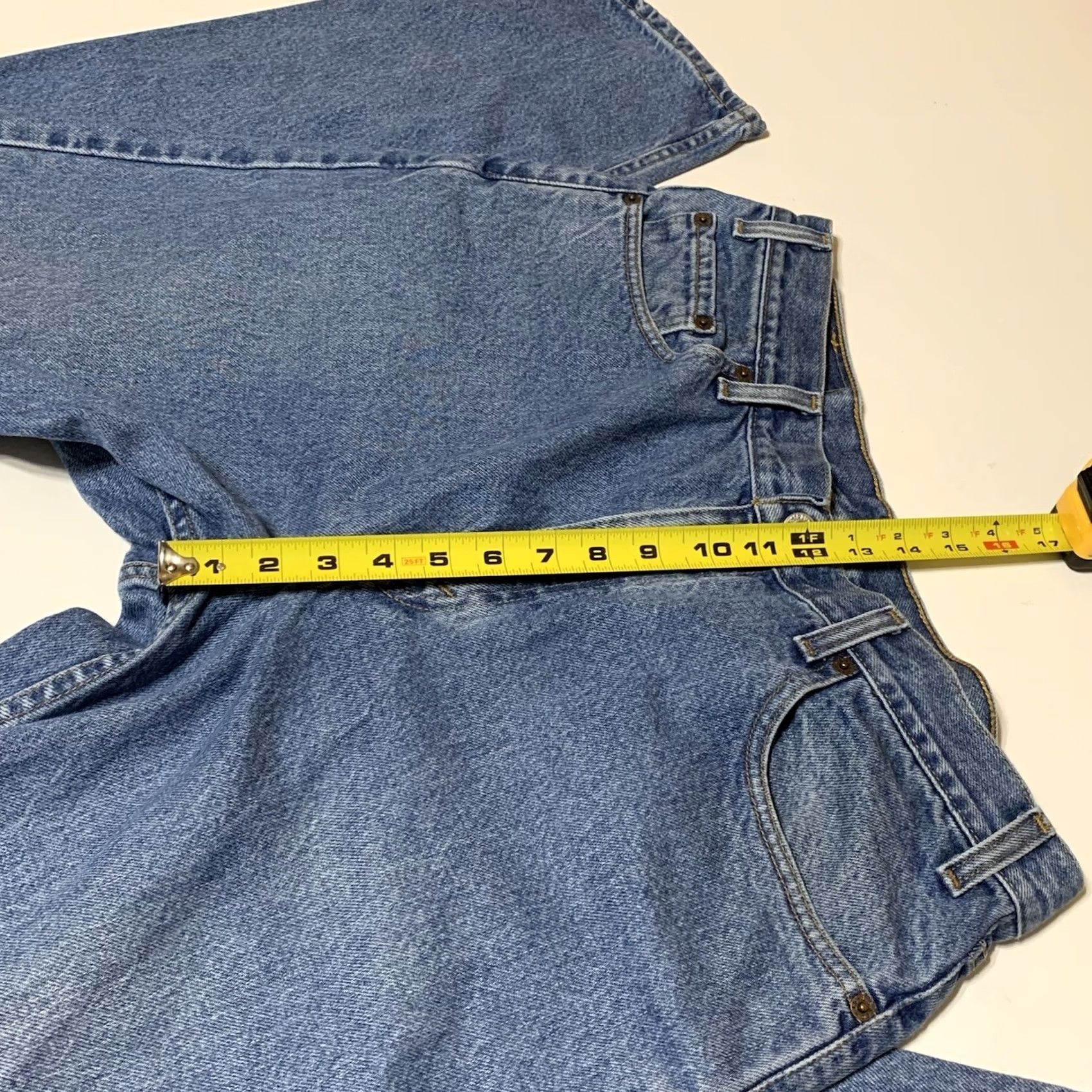 Levi's VINTAGE Levi's 901 Jeans Mens Straight Relaxed 35x32 Blue Denim 5-Pocket Belt Loops 90s Retro Classic 35 in Waist 32 in Inseam Size US 35 - 5 Thumbnail
