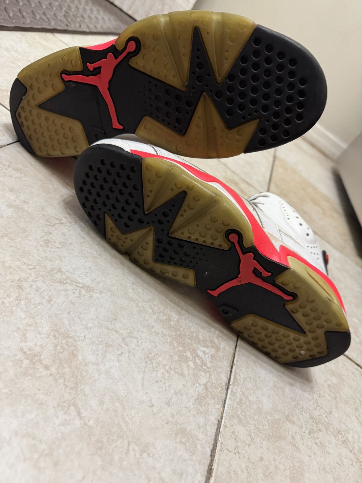 Jordan Brand × Nike Jordan 6 Retro “White Infrared” Size US 10.5 / EU 43-44 - 7 Thumbnail