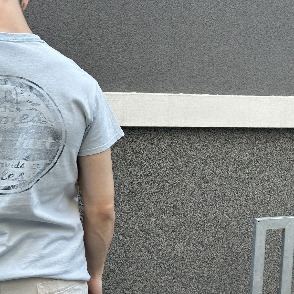 Vintage Vintage Ma Simes T-shirts Surf Hut Big Logo Y2K 00s Size US M / EU 48-50 / 2 - 6 Thumbnail