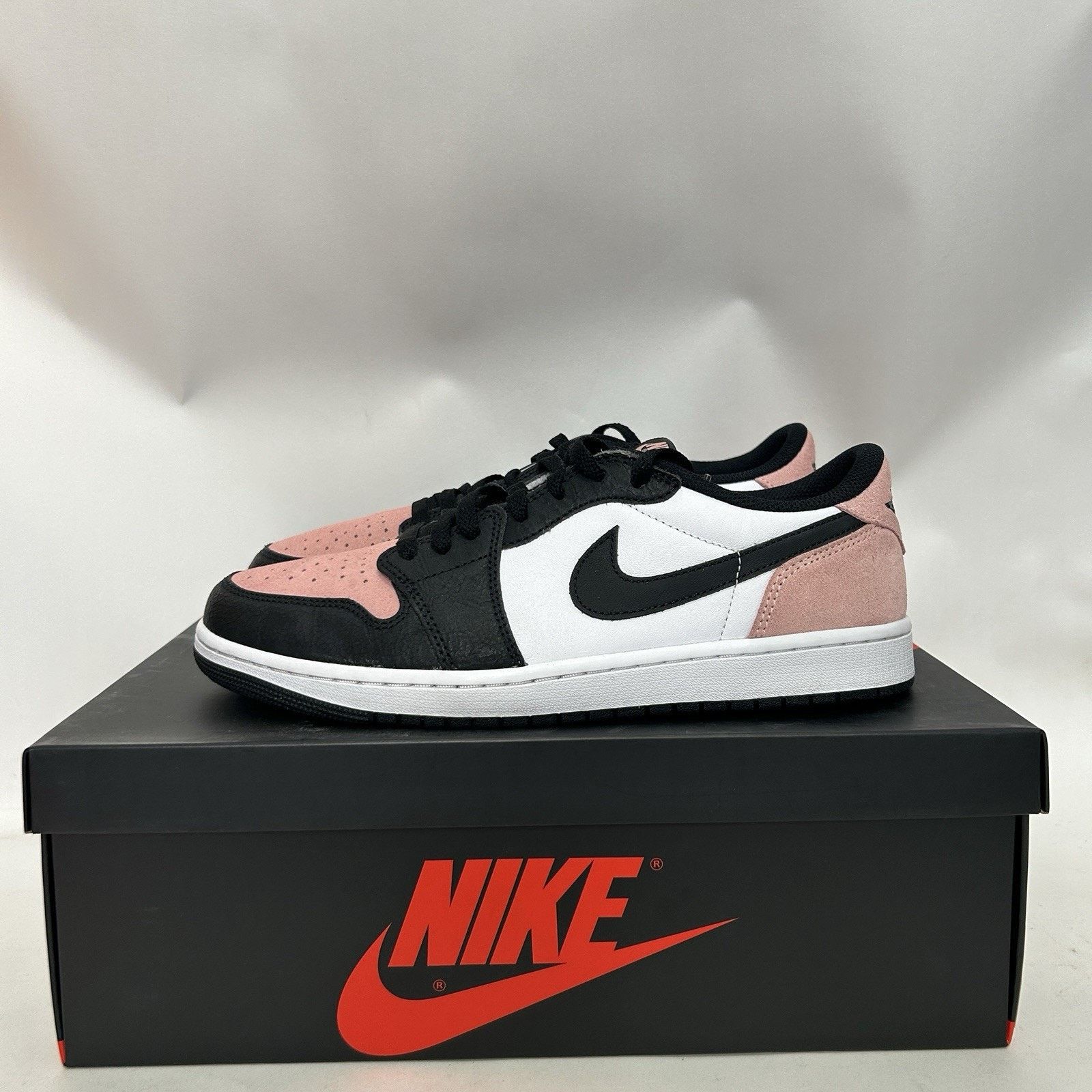 Jordan Brand Nike Air Jordan 1 Retro Low OG “Bleached Coral” Size US 10.5 / EU 43-44 - 6 Thumbnail