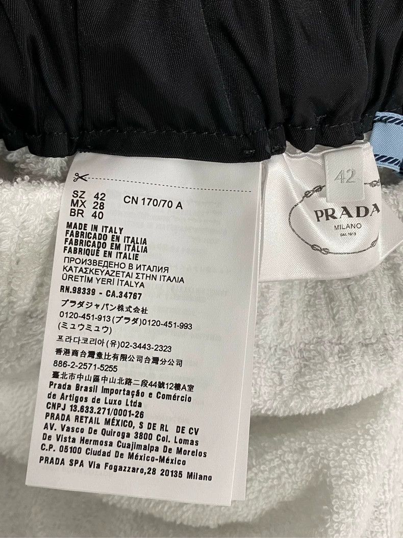 Prada Prada Casual shorts 2503-Nextarrow Size US 26 / EU 42 - 4 Thumbnail