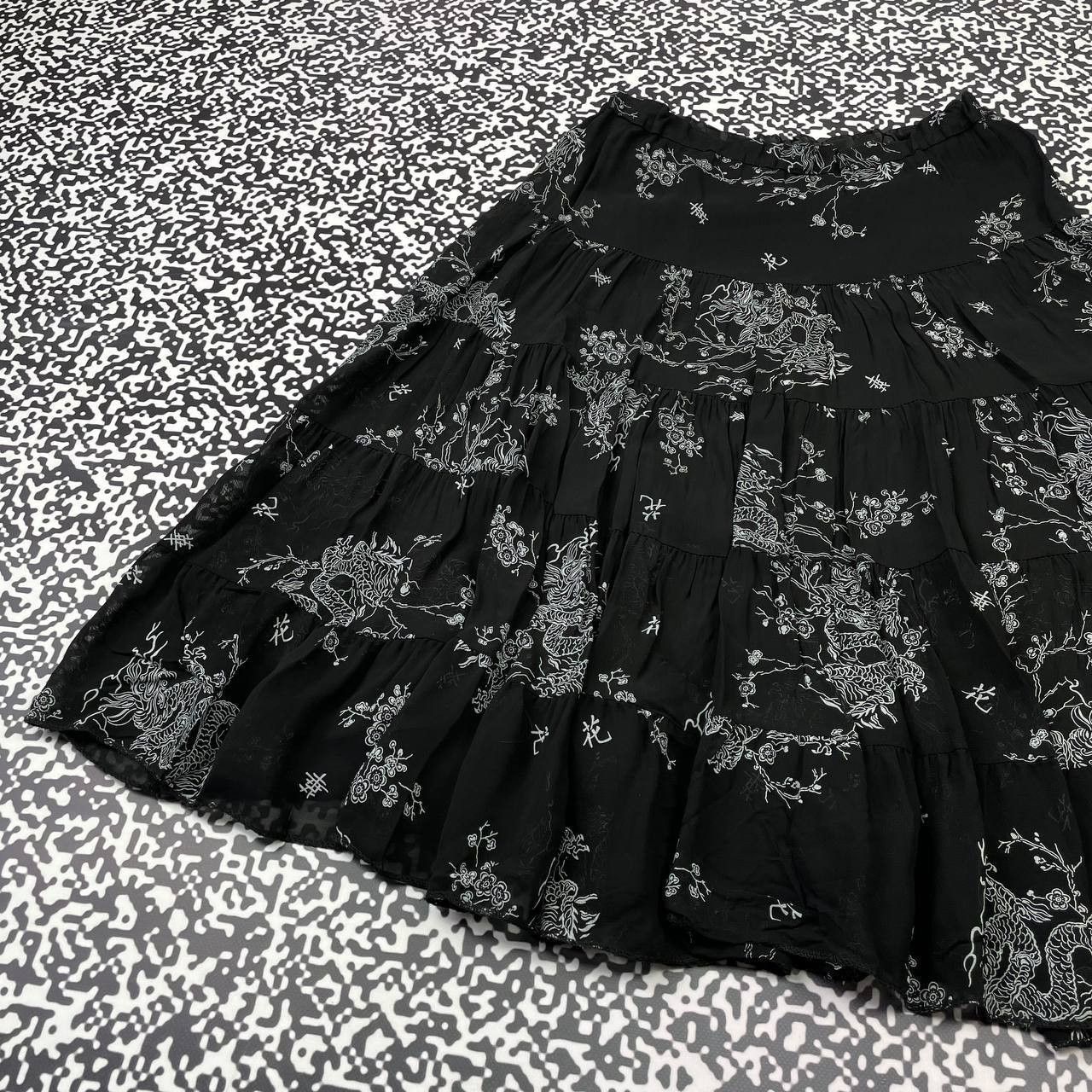 Japanese Brand Vintage Y2K Japanese Dragon Monogram Flared Midi Skirt Size 28" / US 6 / IT 42 - 10 Thumbnail