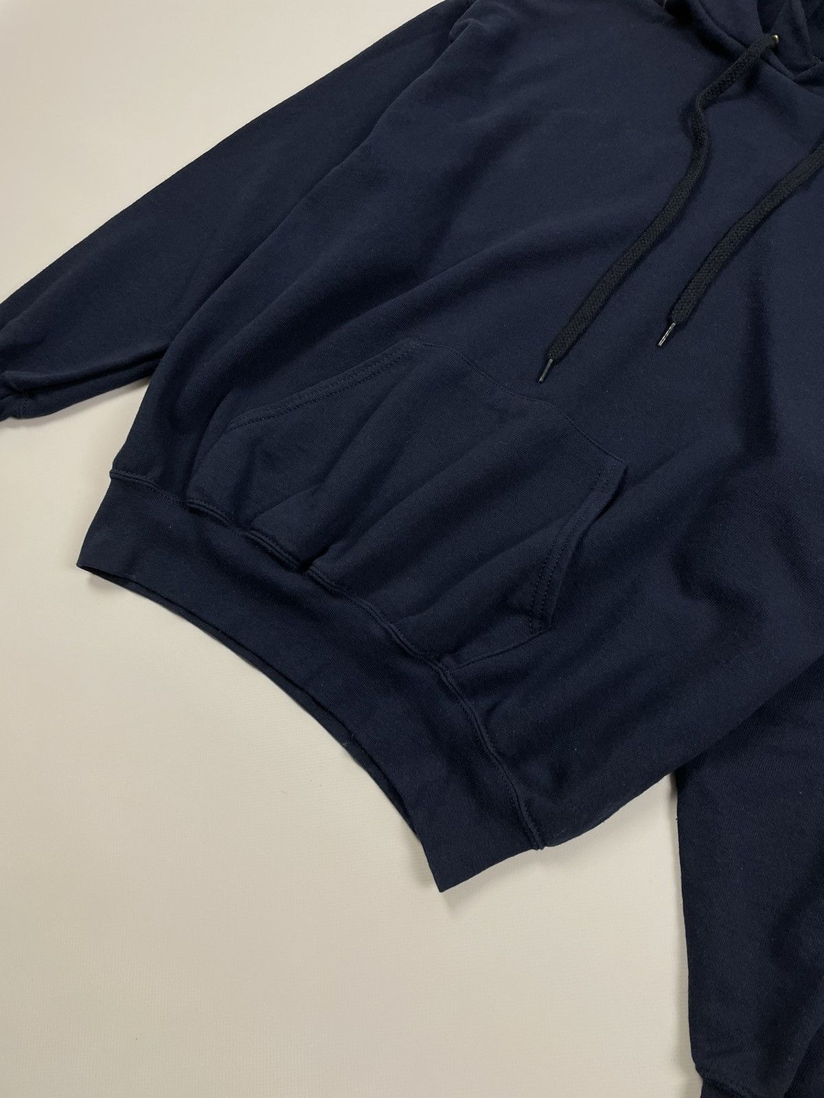 Fruit Of The Loom 2000s Vintage Fruit Of The Loom Blank Blue Boxy Hoodie Size US L / EU 52-54 / 3 - 4 Thumbnail