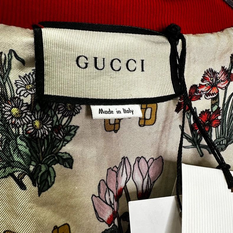 Gucci GucciRed and white striped cardigan jacket 2503-Nextarrow Size US XS / EU 42 / 0 - 3 Thumbnail