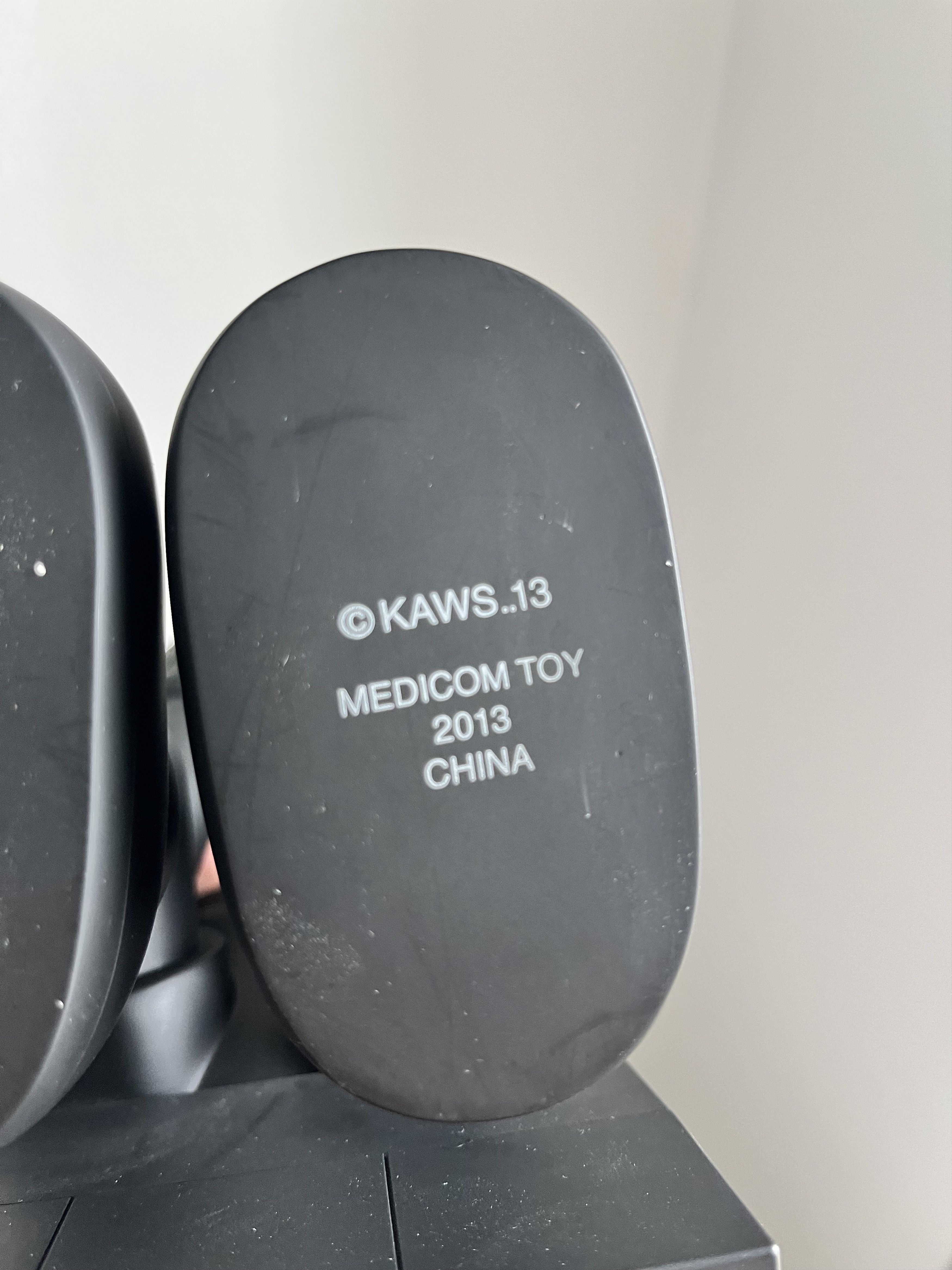 Kaws KAWS Passing Through Black Figure 2013 Size ONE SIZE - 3 Thumbnail