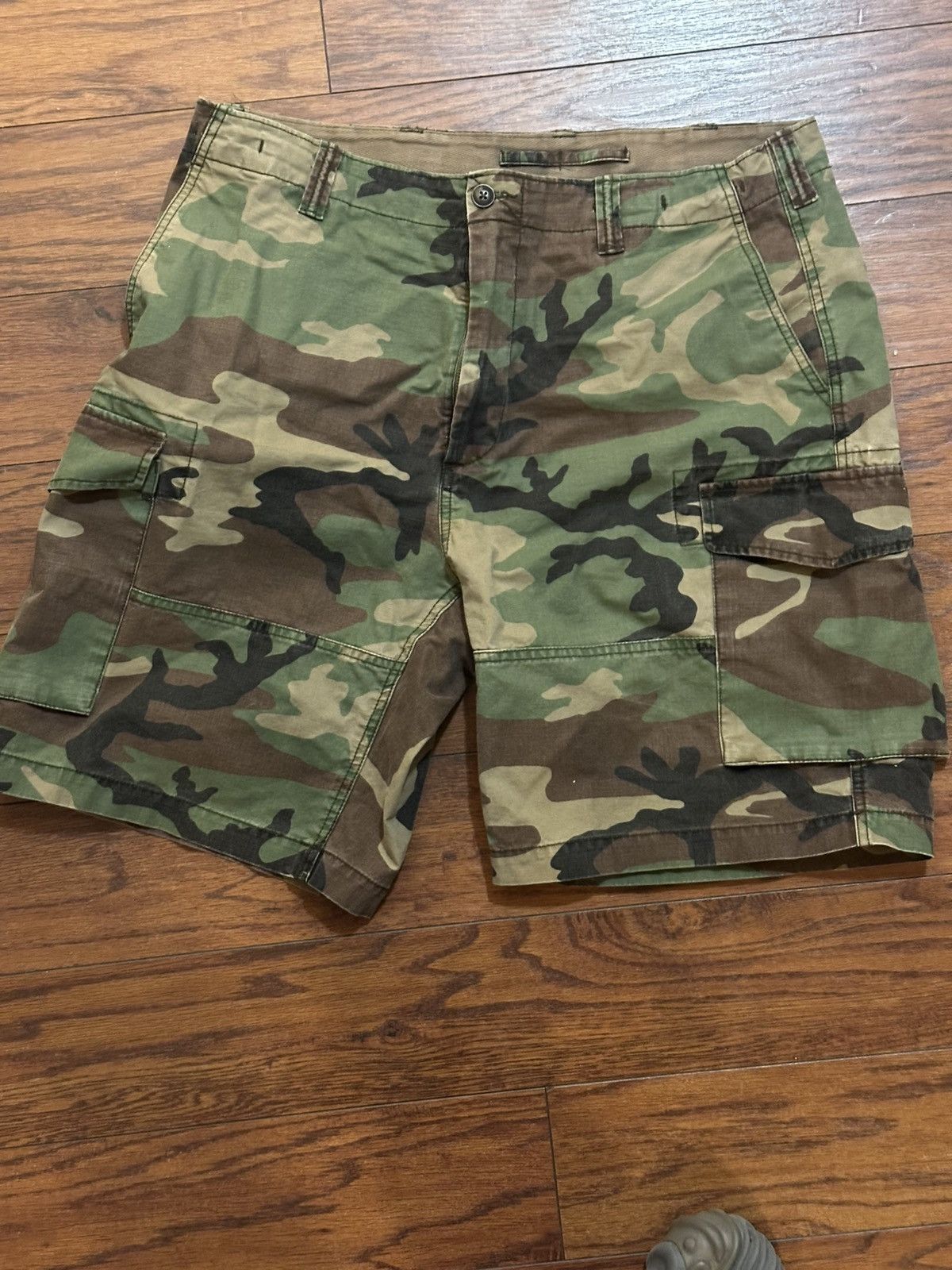 Polo Ralph Lauren army print polo shorts Size US 35 - 1 Thumbnail