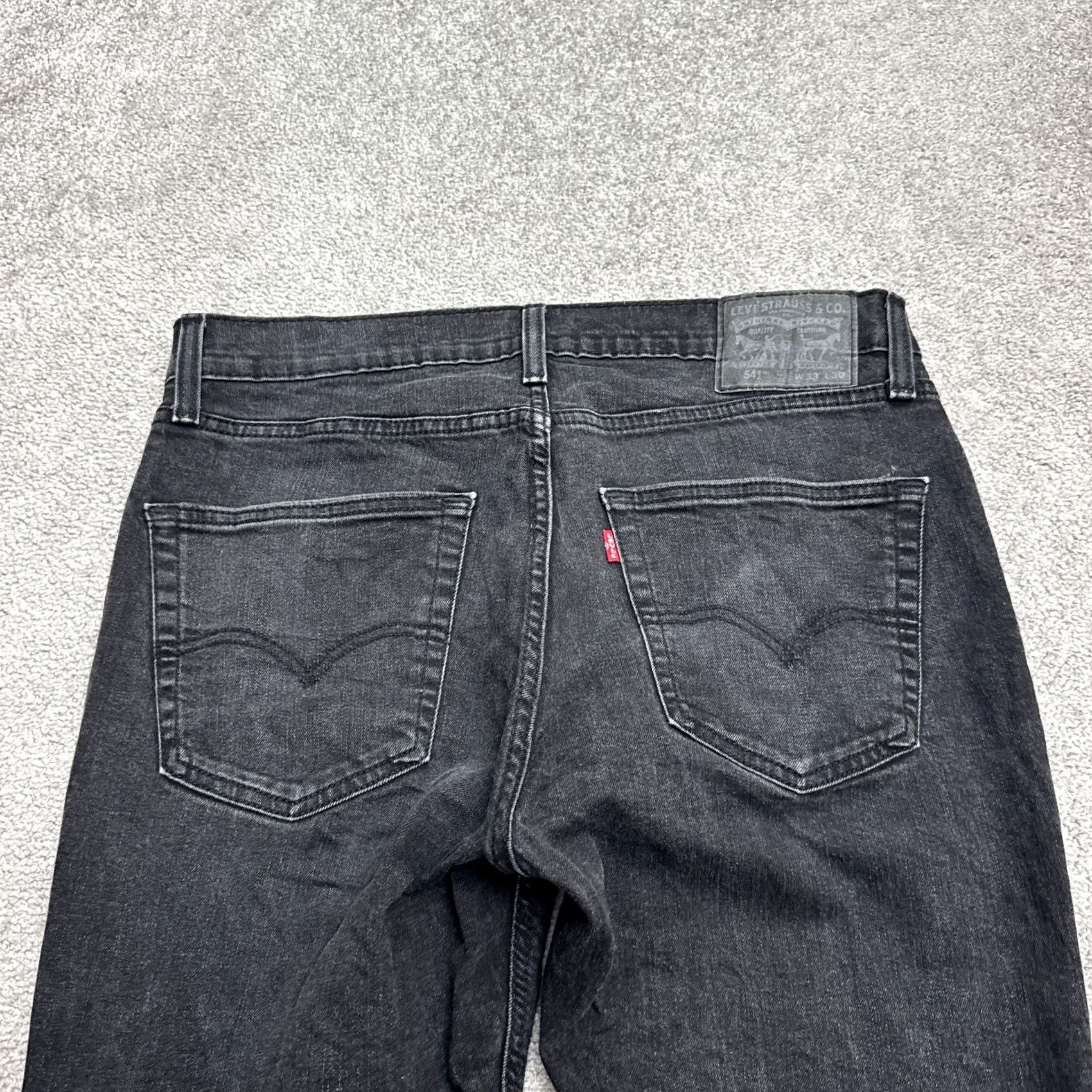 Levi's Levi's 541 Athletic Fit Tapered Denim Jeans Mens 33x30 Black Dark Wash Cotton Jeans Mens Adjustable Button Zip 5-Pocket Design Size US 33 - 6 Thumbnail