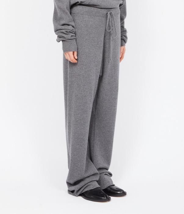 Maison Margiela o1bcso1str0526 Wool & Cashmere Trouser in Grey Size 28" / US 6 / IT 42 - 2 Thumbnail