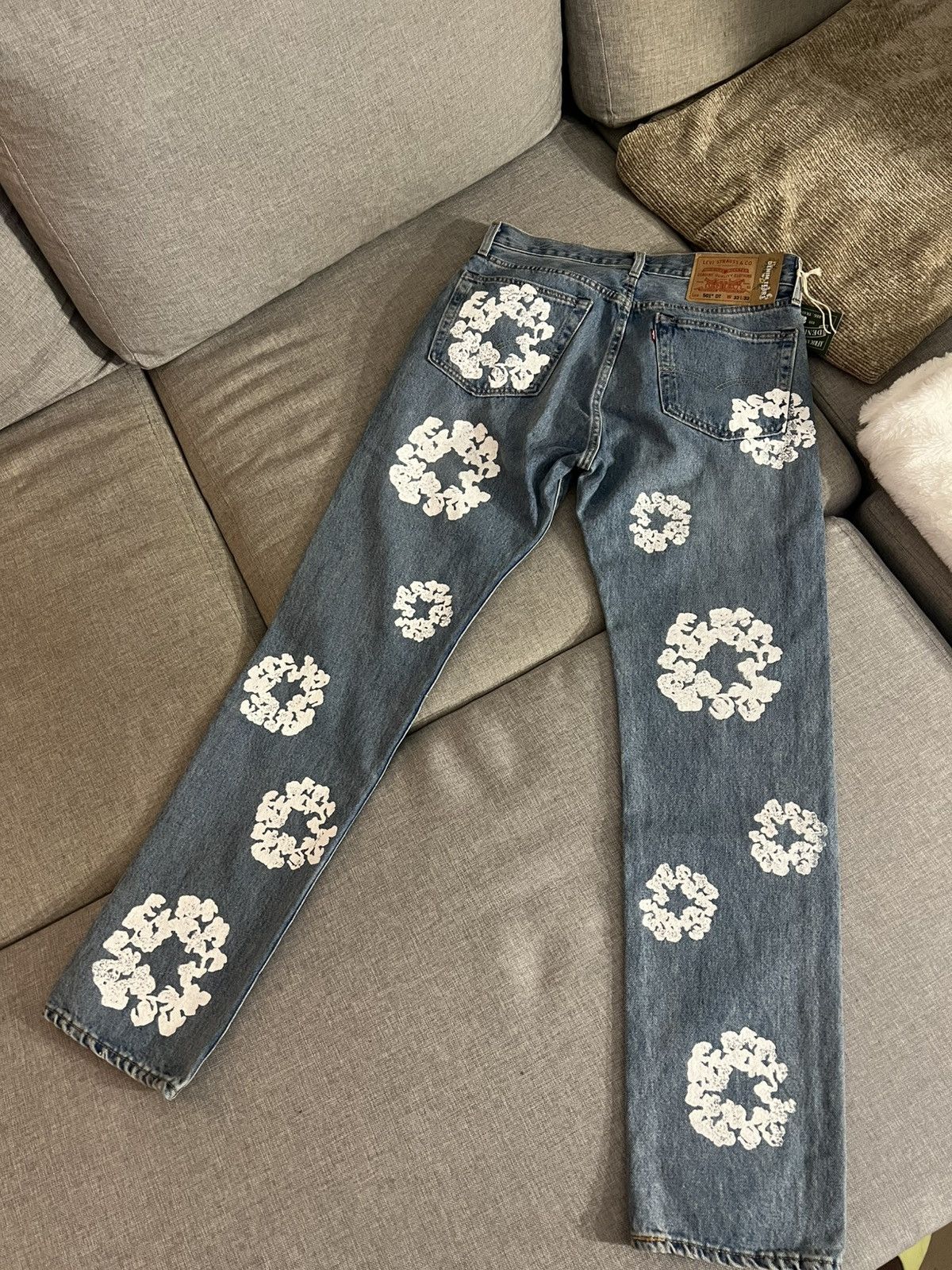 DENIM TEARS × Levi's Denim Tears Jeans X Levis Cotton Wreath Size US 32 / EU 48 - 4 Thumbnail