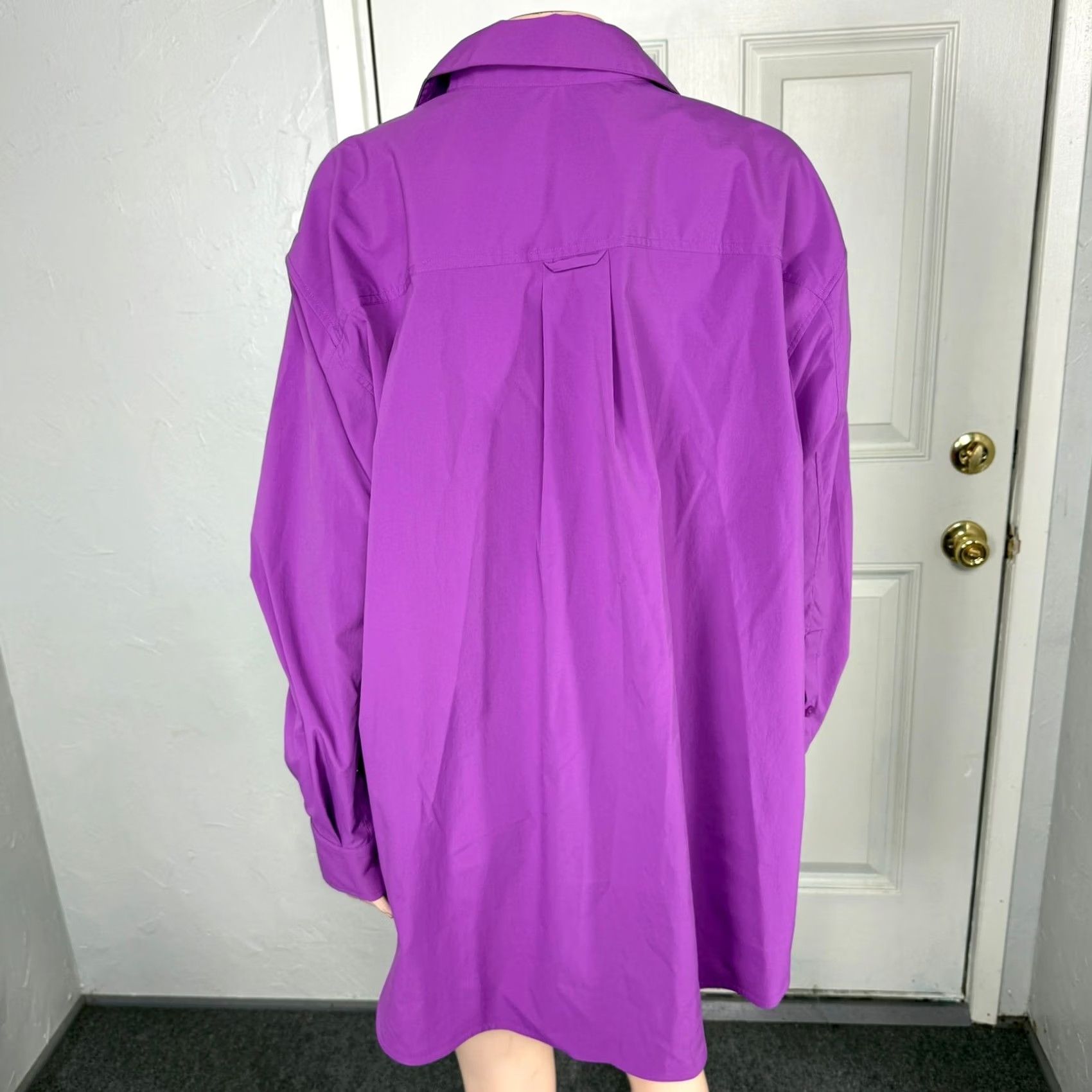 Athleta Athleta Shirt Women's XL Button-Up Long Sleeve Knit Polyester Purple Casual Solid 52 Bust 31 Shoulder to Hem Size XL / US 12-14 / IT 48-50 - 4 Thumbnail