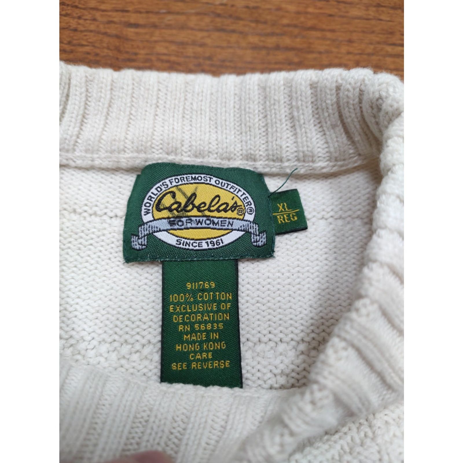 Vintage VINTAGE Cabela's Sweater Women's XL Cream Embroidered Bird Pullover Knit Crew Neck Chunky Knit Worthy for Travel Casual 90s Outdoor Winter Size XL / US 12-14 / IT 48-50 - 4 Thumbnail