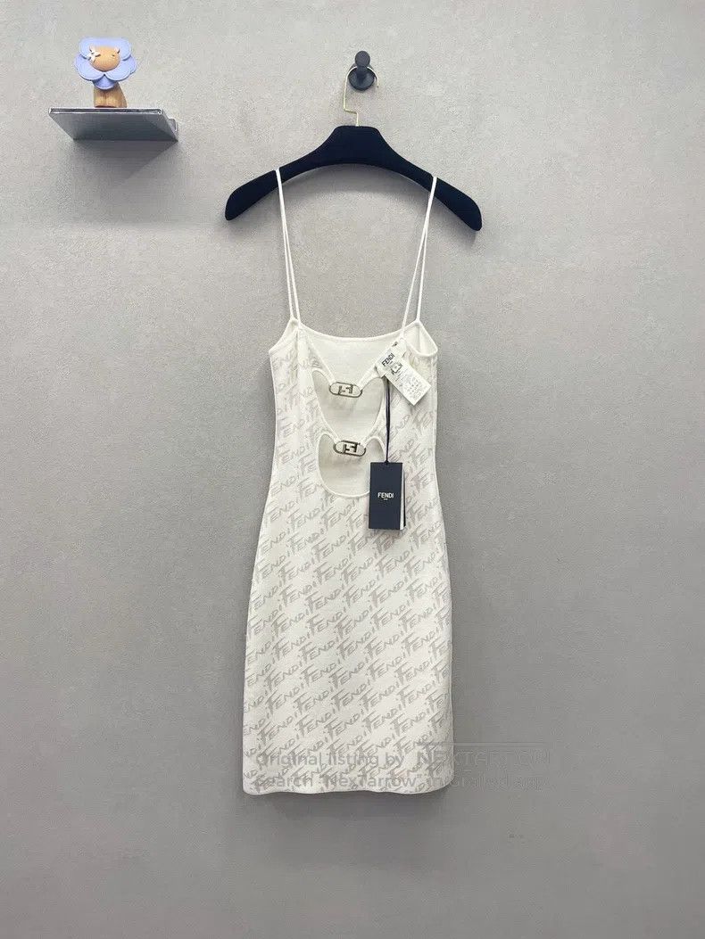 Fendi Fendi Square Neck Tight Strapless Bodycon Dress Size XS / US 0-2 / IT 36-38 - 3 Thumbnail