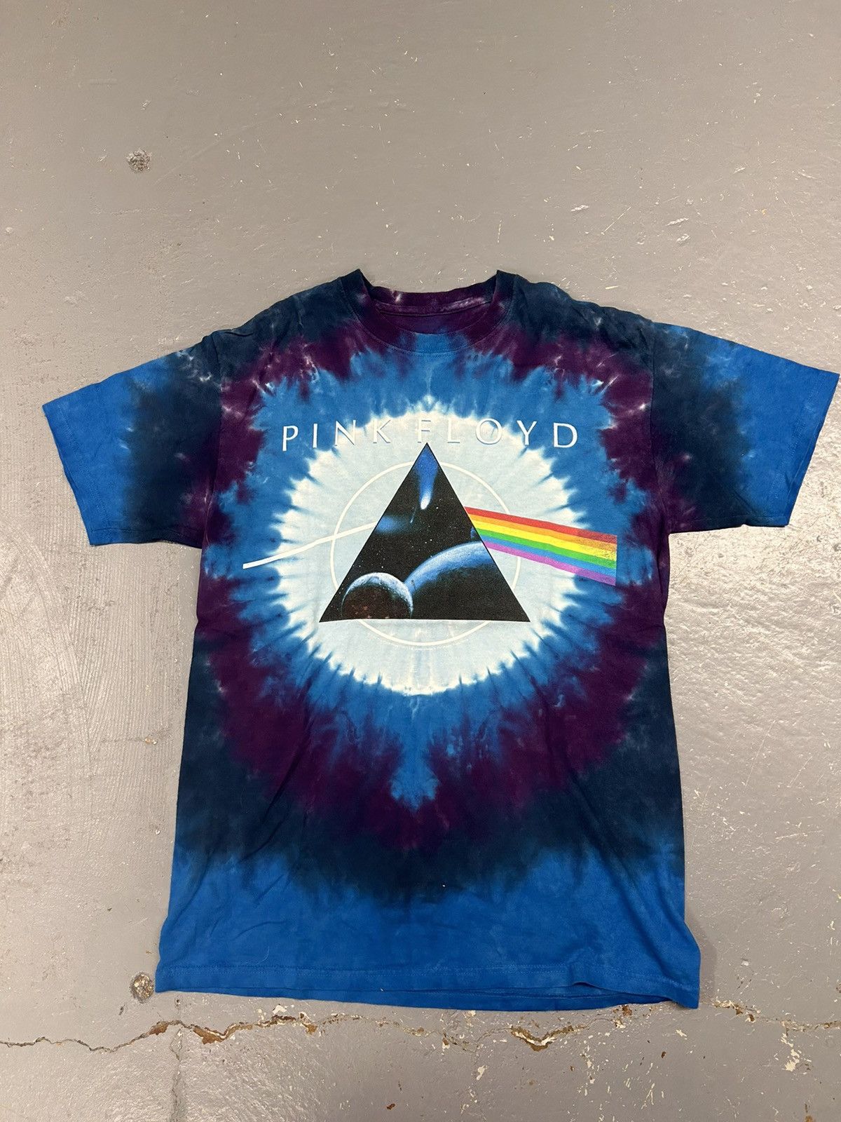 Liquid Blue Crazy Vintage Y2K Essential Liquid Blue Pink Floyd Band Tee Size US M / EU 48-50 / 2 - 1 Thumbnail