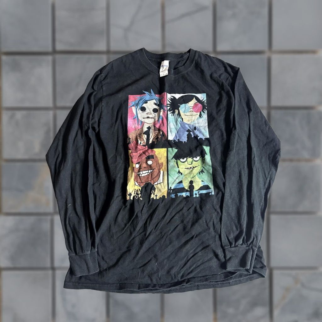 Gildan Gorillaz Shirt Mens Medium Black Long Sleeve Band Graphic Gildan Tee T-Shirt Size US M / EU 48-50 / 2 - 1 Thumbnail