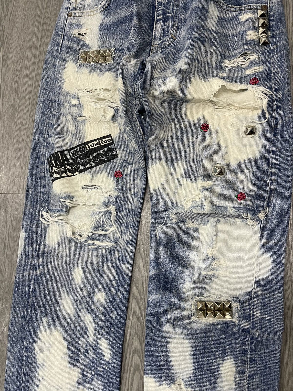 Japanese Brand RNA studded Rip distressed denim Size US 30 / EU 46 - 9 Thumbnail