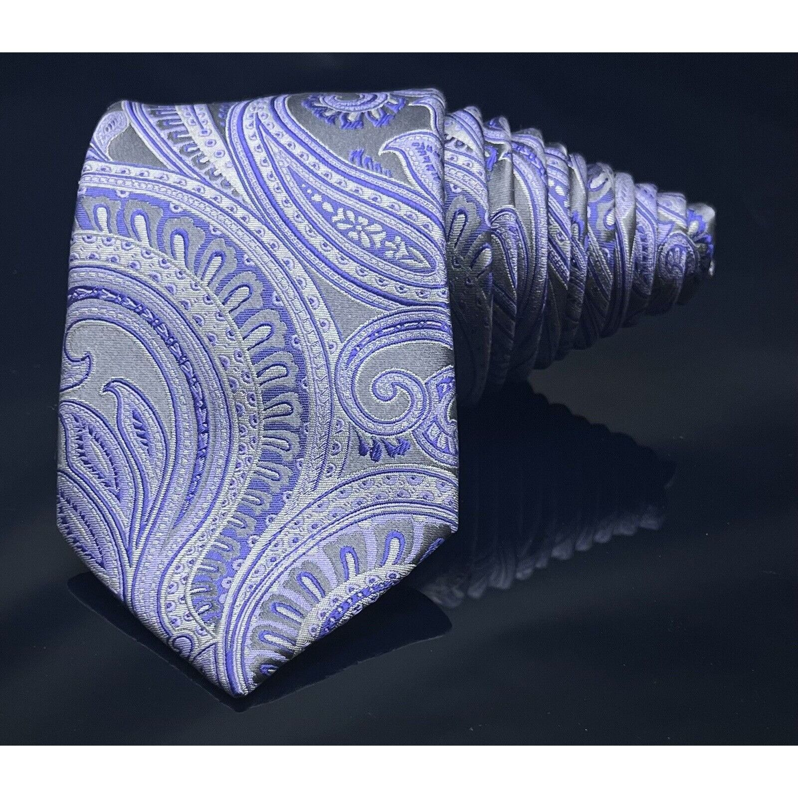 Donald Trump Donald Trump Tie Purple Silver Paisley Silk Signature Collec Size ONE SIZE - 2 Thumbnail