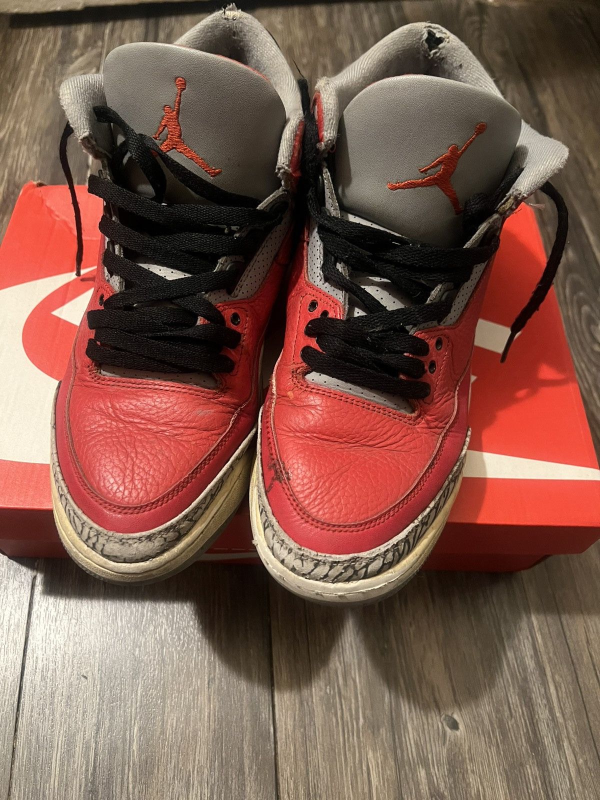 Jordan Brand Air Jordan 3 “Red Cement” – Size 10 – Used Condition Size US 10 / EU 43 - 1 Thumbnail