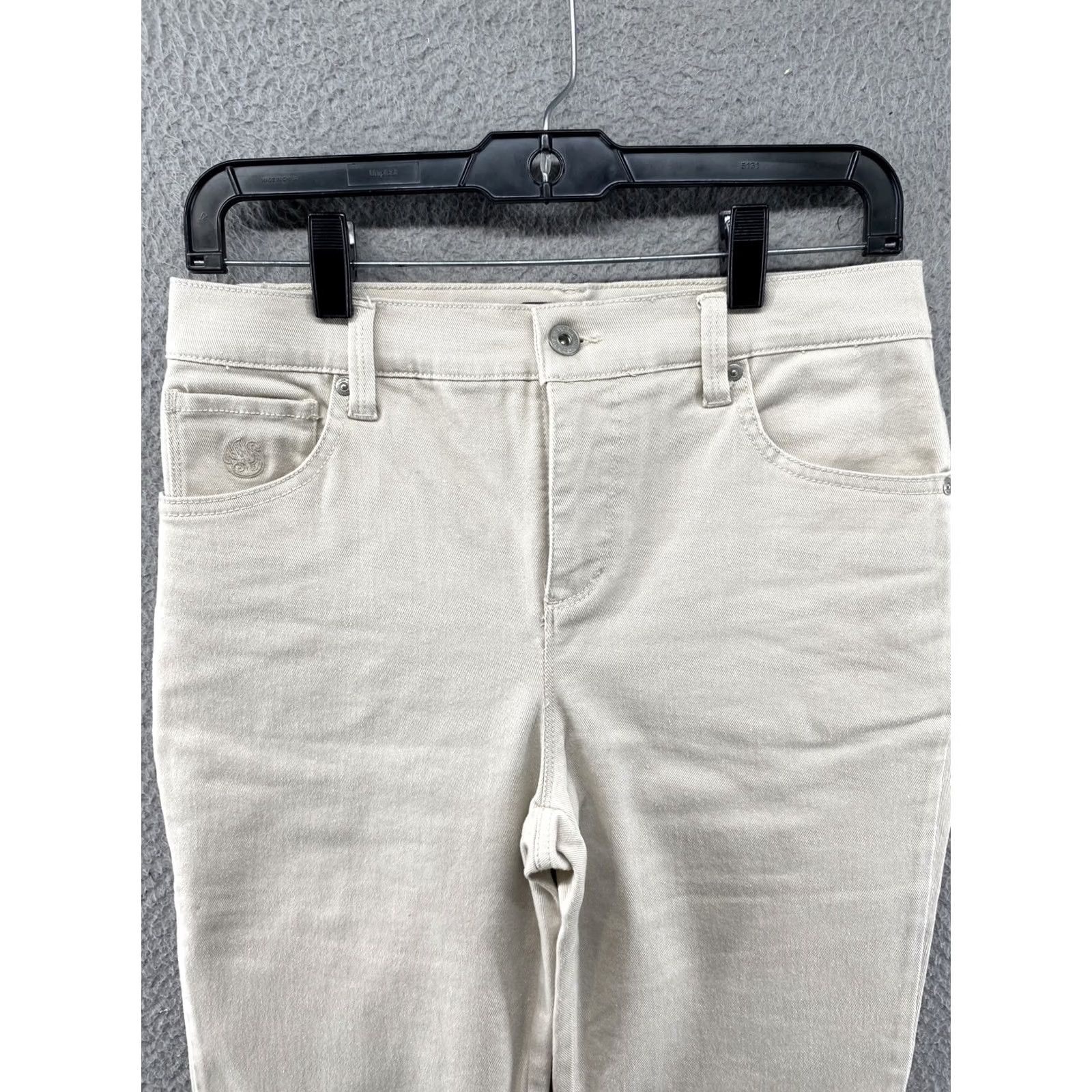 Gloria Vanderbilt Gloria Vanderbilt Amanda Skimmer Capri Pants Beige 4P Petite Denim Slim Straight Ladies Classic Beach Designer" Size 27" / US 4 / IT 40 - 2 Thumbnail