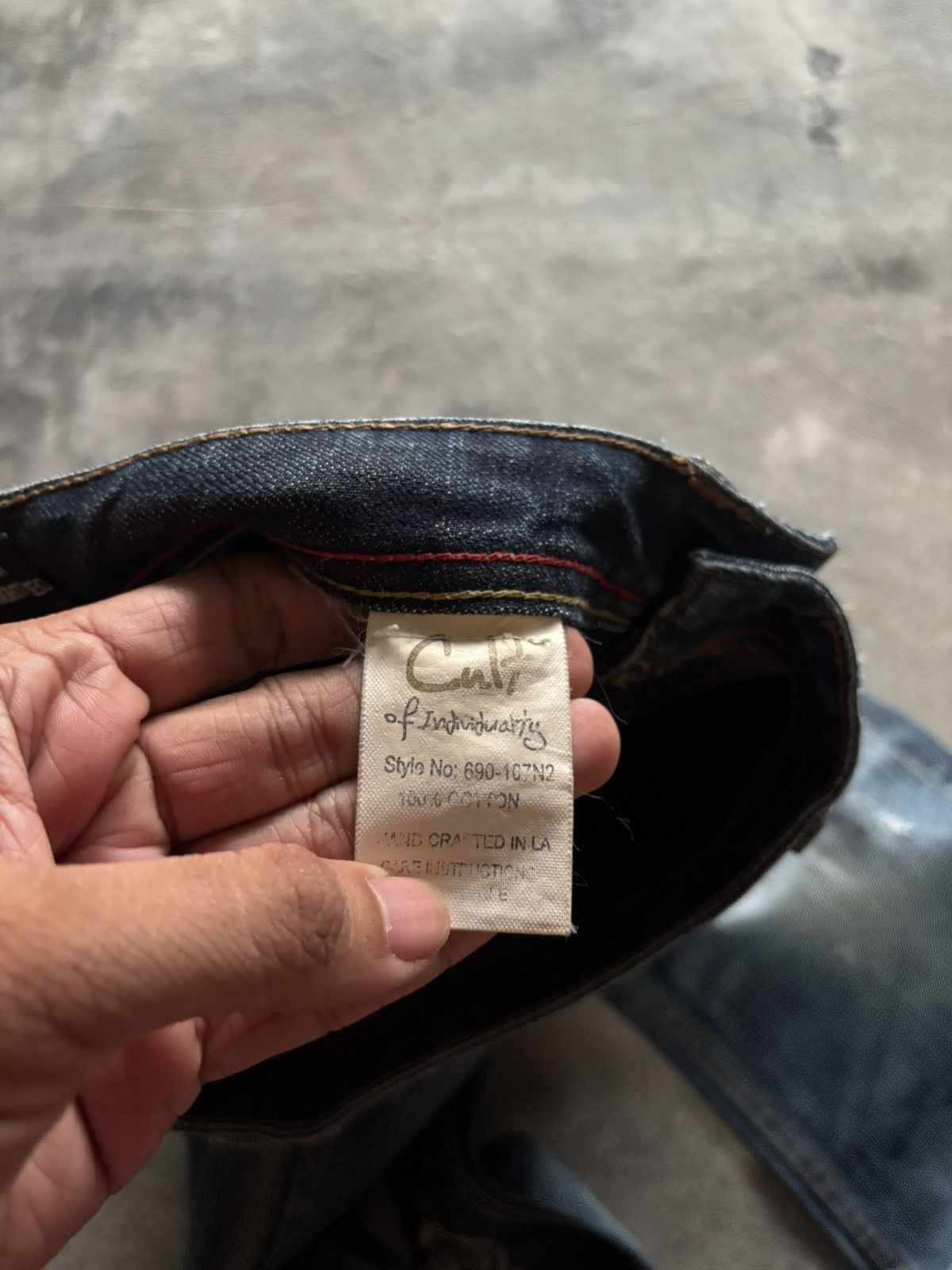 If Six Was Nine CULT OF INDIVIDUALITY japanese selvedge distressed semiflare Size US 32 / EU 48 - 7 Thumbnail