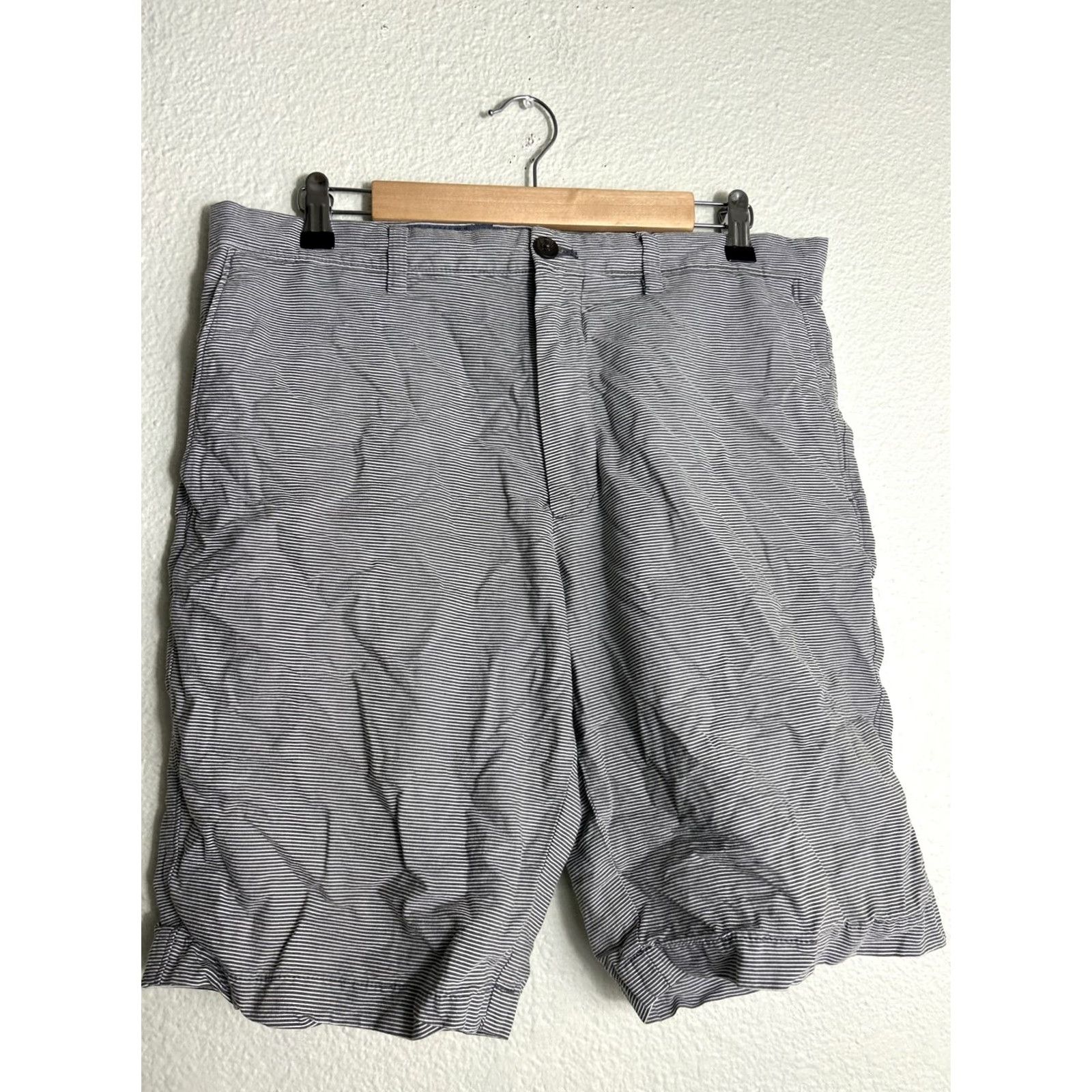 Banana Republic Banana Republic Cotton Shorts Blue White Striped 34 Men Regular 11" Chino Colorful 34x11 Size US 34 / EU 50 - 2 Thumbnail