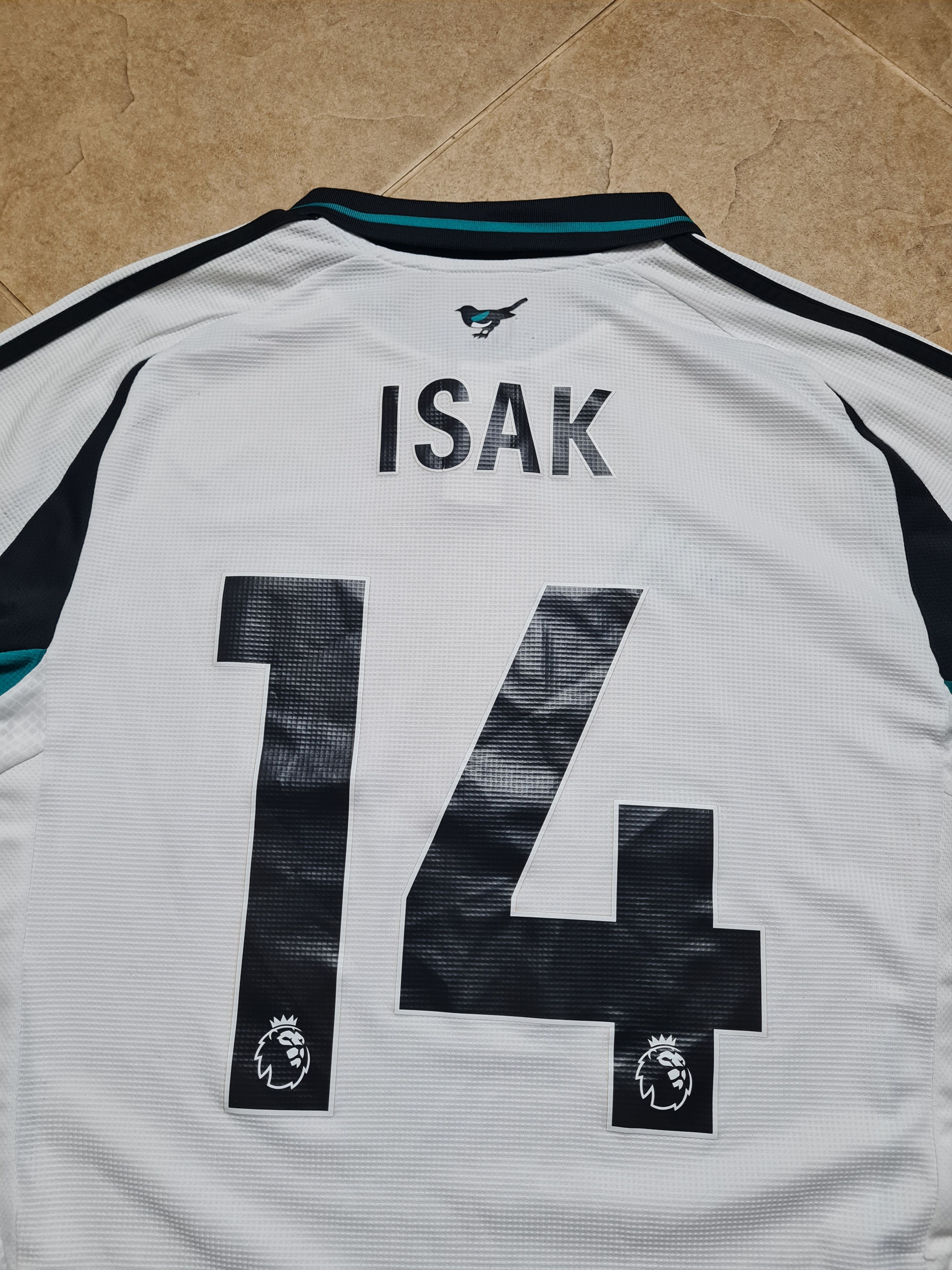 Adidas Adidas Newcastle United 24/25 Third Authentic ISAK #14 Size US L / EU 52-54 / 3 - 12 Thumbnail