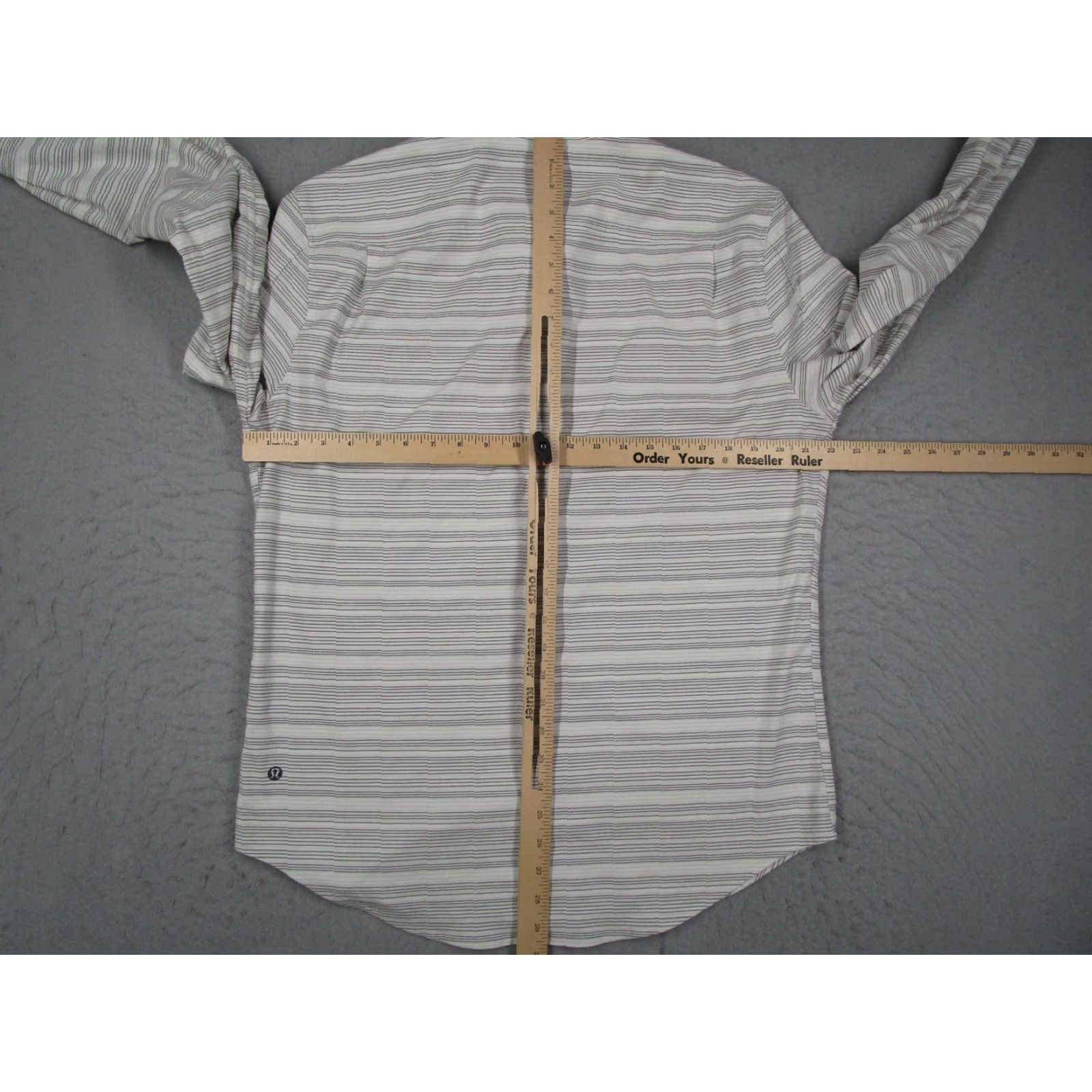 Lululemon Lululemon Athletica Shirt Mens Large Gray Stripe Long Sleeve Button Up Casual Size US L / EU 52-54 / 3 - 6 Thumbnail