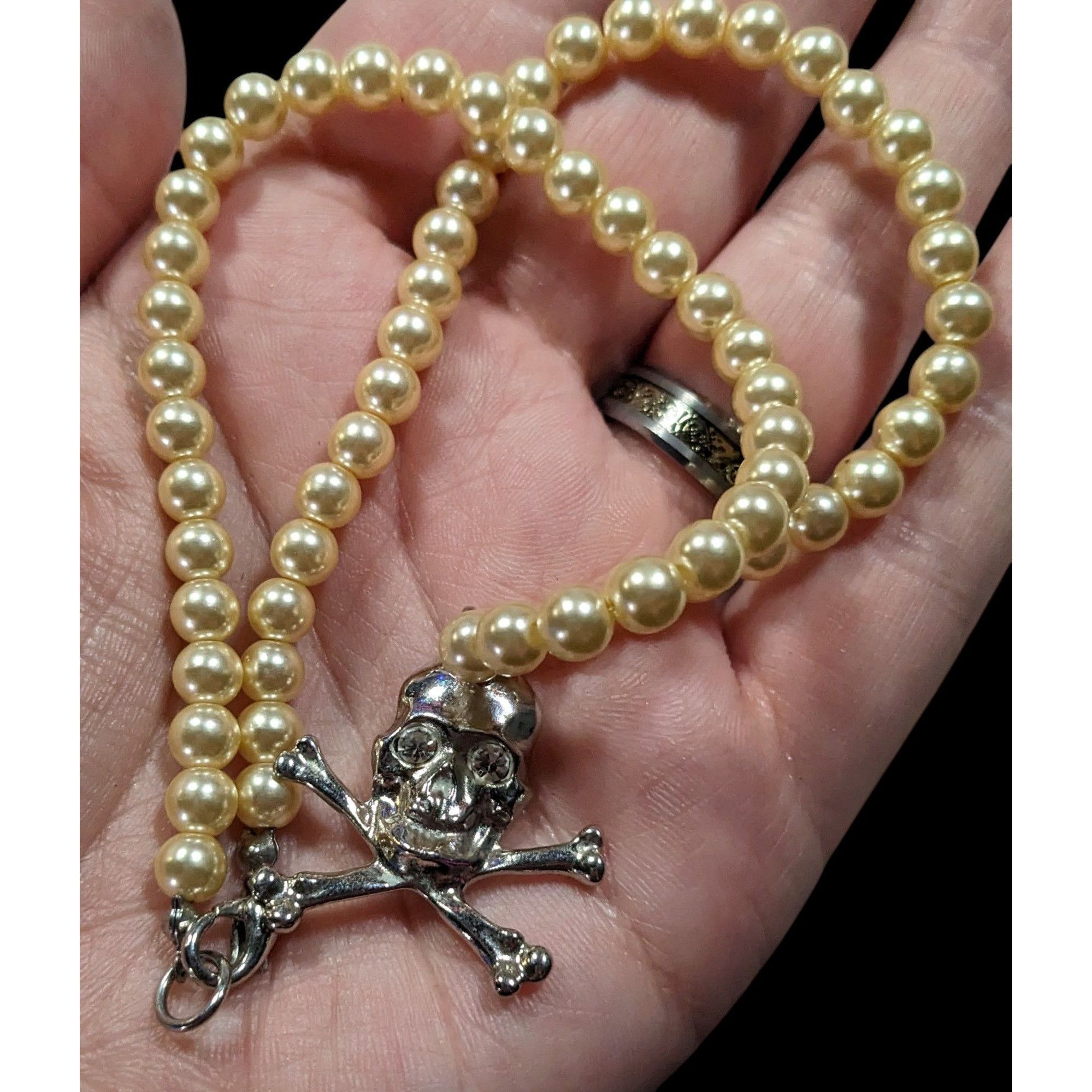 Other Gothic Pirate Faux Pearl Jolly Roger Necklace Size ONE SIZE - 3 Thumbnail