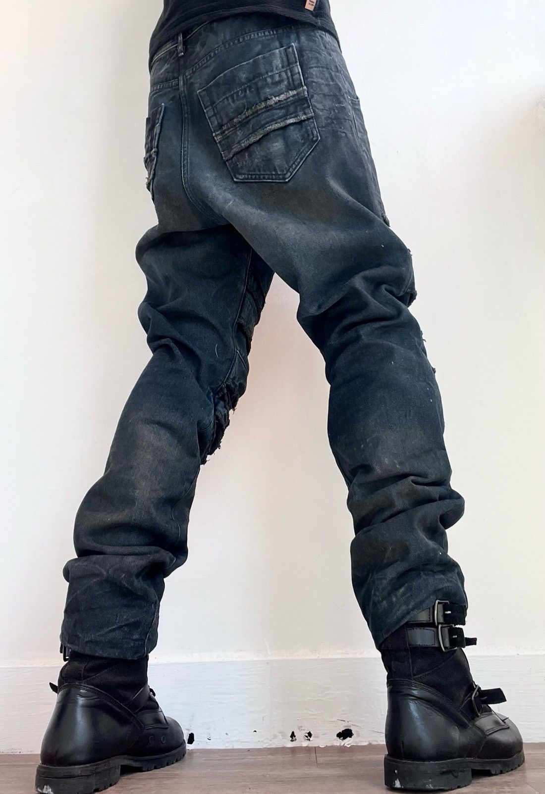 Julius Spring/Summer 2012 Julius Distressed Jeans Size US 32 / EU 48 - 3 Thumbnail