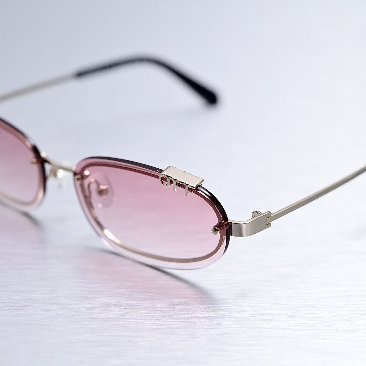 Off-White OFF WHITE MIAMI GOLD GRADIENT RED SUNGLASSES Size ONE SIZE - 3 Thumbnail