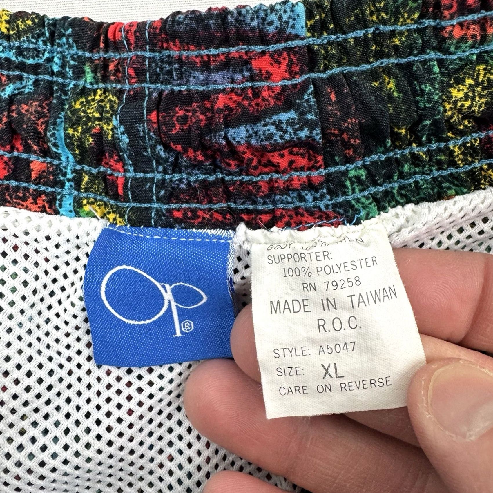 Ocean Pacific VINTAGE Ocean Pacific Trunks Adult XL Beach Swimming Tribal Abstract 90s Blue Mens Size US 36 / EU 52 - 5 Thumbnail