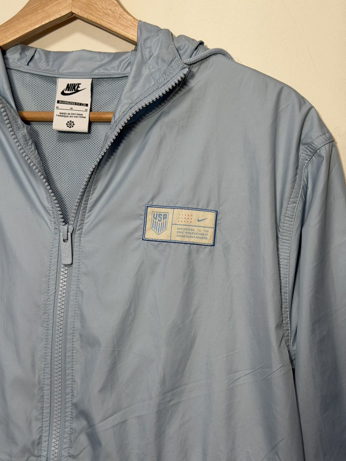 Nike Nike X Team USA Light Jacket Windbreaker Size M / US 6-8 / IT 42-44 - 4 Thumbnail