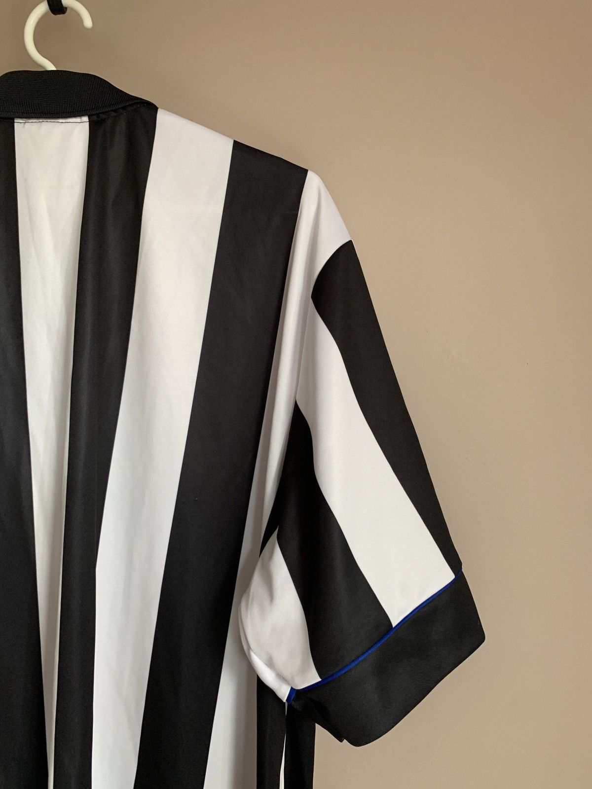 Vintage Newcastle United 1995 Home Football Shirt Score Draw Retro Size US XXL / EU 58 / 5 - 7 Thumbnail