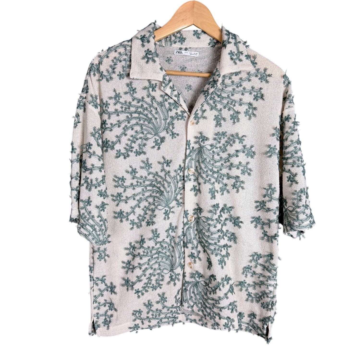 Zara Men's Zara Luxury Resort Shirt Green Embroidered Floral - S Size US S / EU 44-46 / 1 - 2 Thumbnail