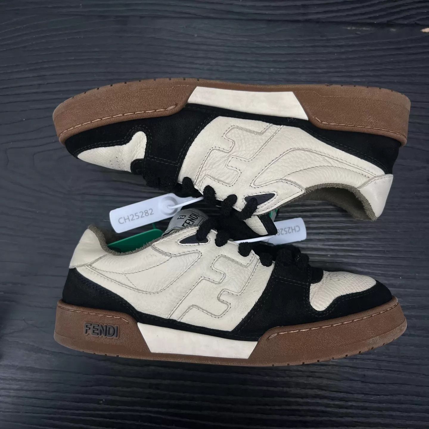 Fendi Fendi Match Black & White Size 5/39 Liner Wear Size US 6 / EU 39 - 4 Thumbnail