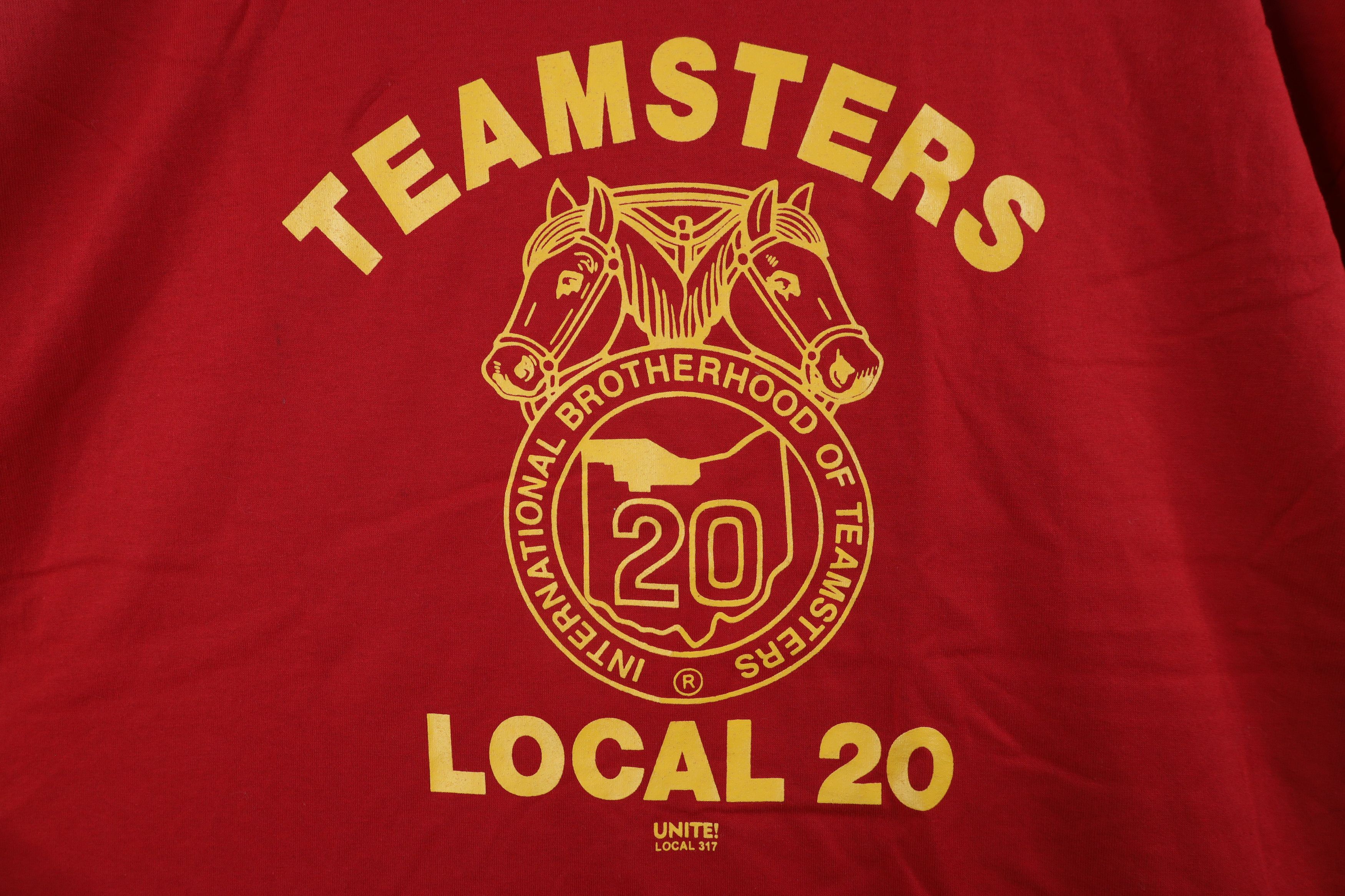 Vintage Vintage 90s Out Teamsters Local 20 Union T-Shirt Red USA Size US XL / EU 56 / 4 - 4 Thumbnail