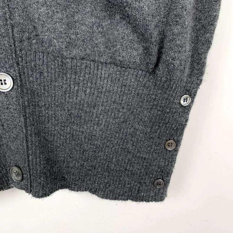 Thom Browne Thom Browne Classic four-bar V-neck gray cashmere knitted v Size US L / EU 52-54 / 3 - 4 Thumbnail