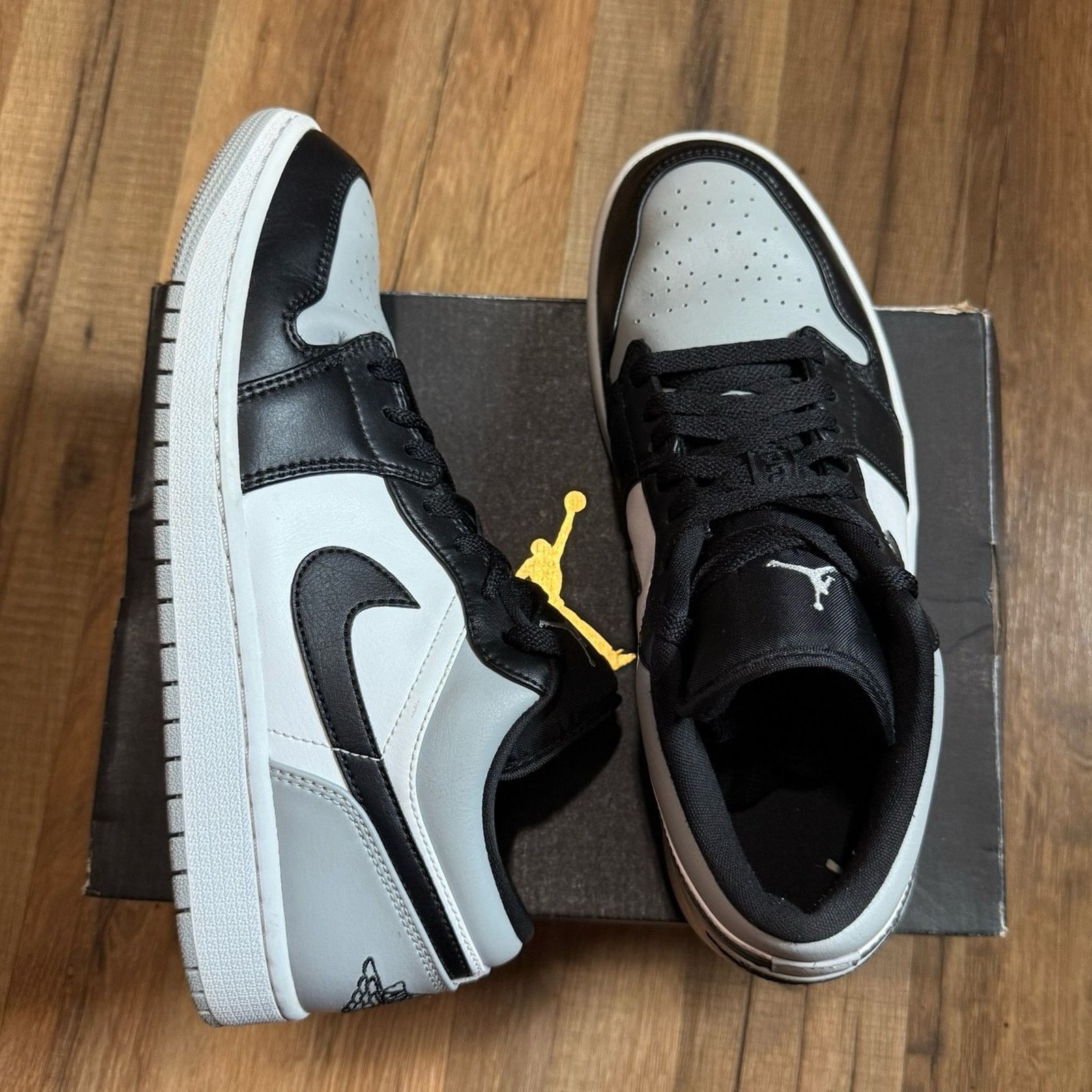 Jordan Brand Jordan 1 Low Shadow Toe Size US 10 / EU 43 - 1 Thumbnail