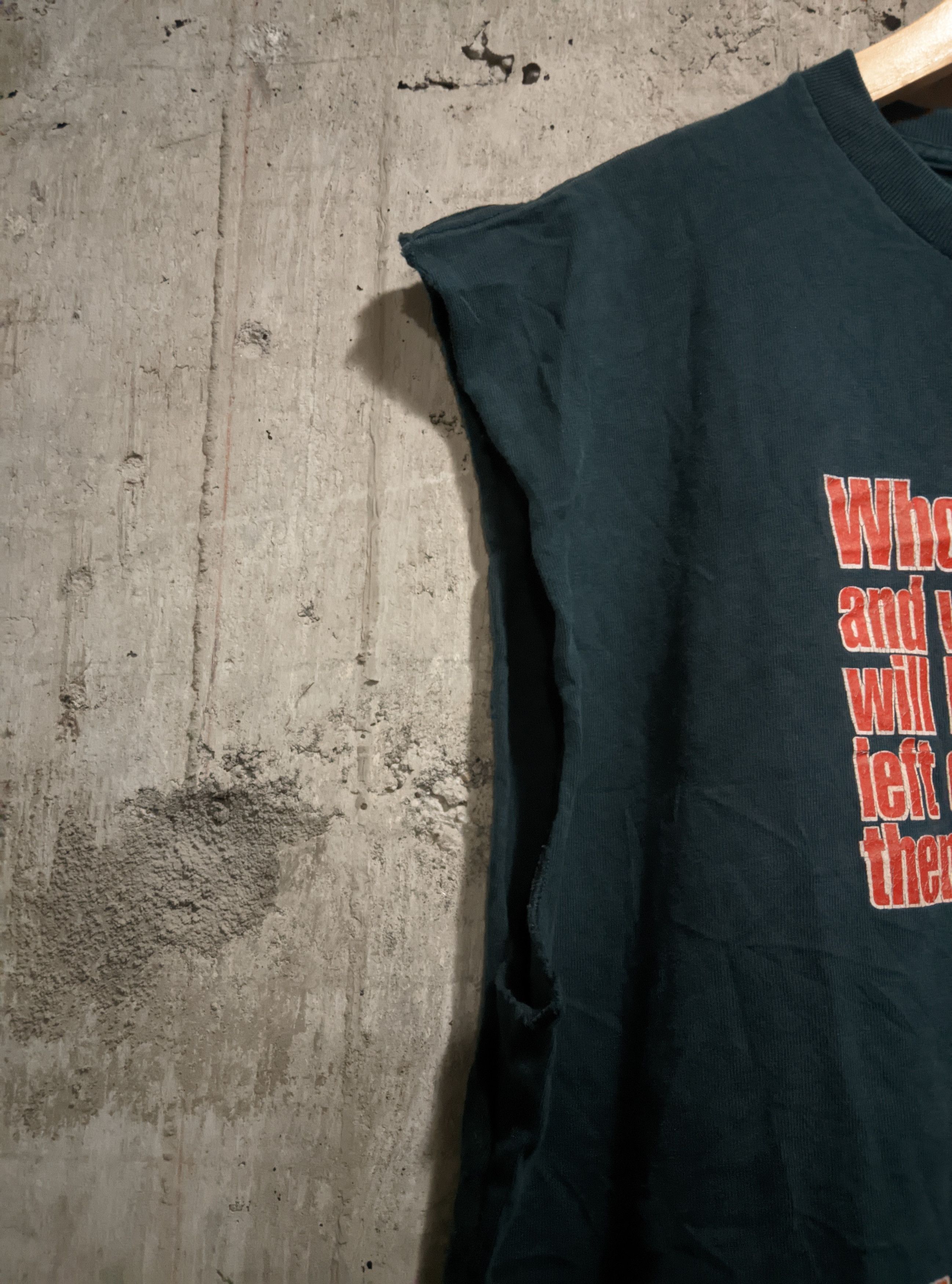 Vintage Vintage 2000s Texas chainsaw massacre horror movie tshirt Size US L / EU 52-54 / 3 - 6 Thumbnail