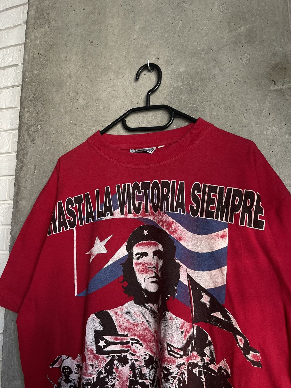 Rap Tees × Vintage 90s Che Guevara "Hasta La Victoria Siempre" T Shirt Size US L / EU 52-54 / 3 - 3 Thumbnail