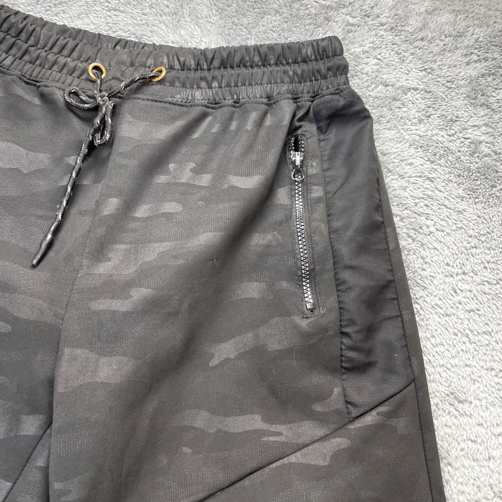 Vintage Encrypted Shorts Mens M Black Camouflage Athletic Drawstring Waist Gym Running Size US 31 - 2 Thumbnail